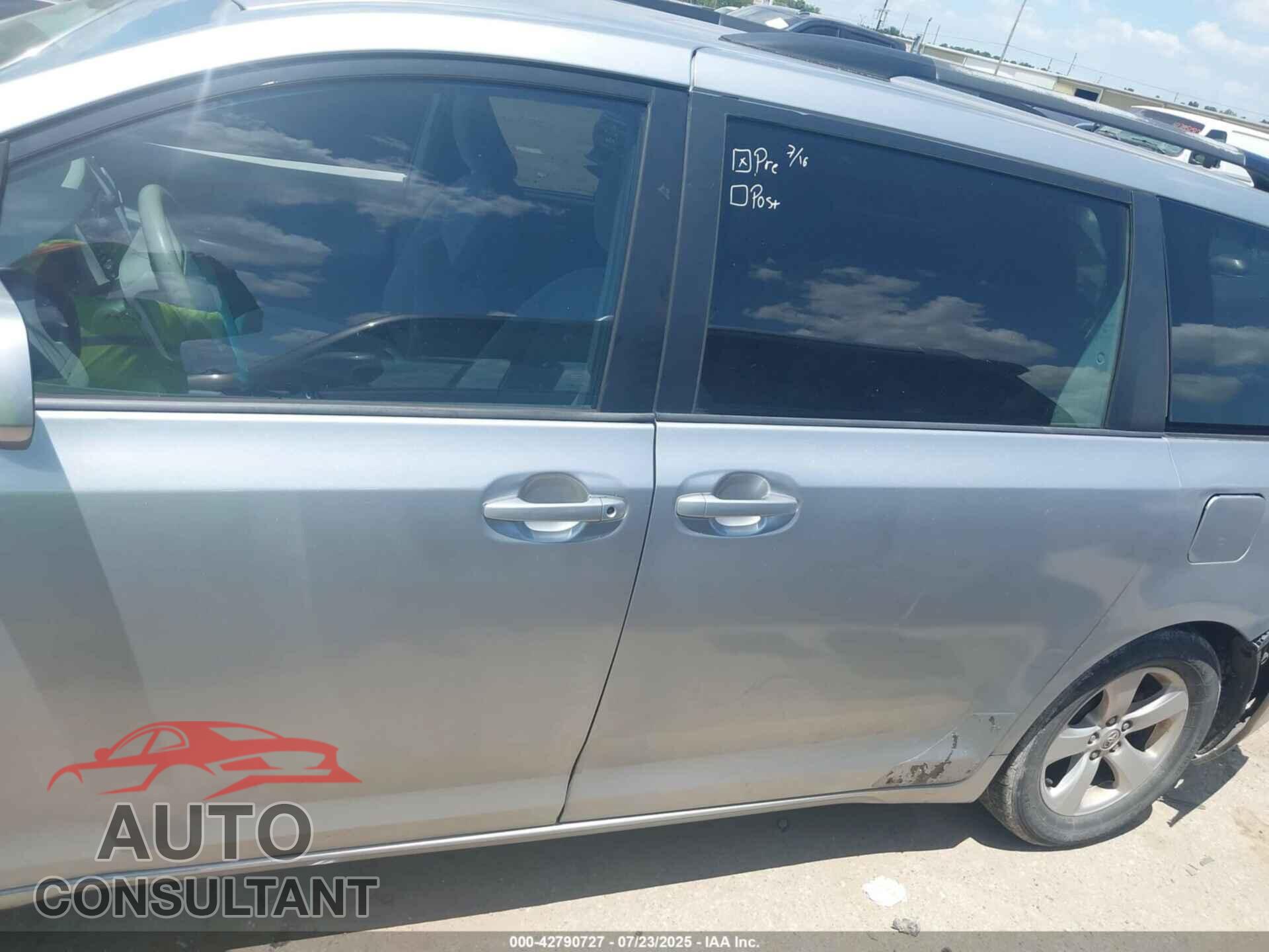 TOYOTA SIENNA 2013 - 5TDKK3DC8DS403364