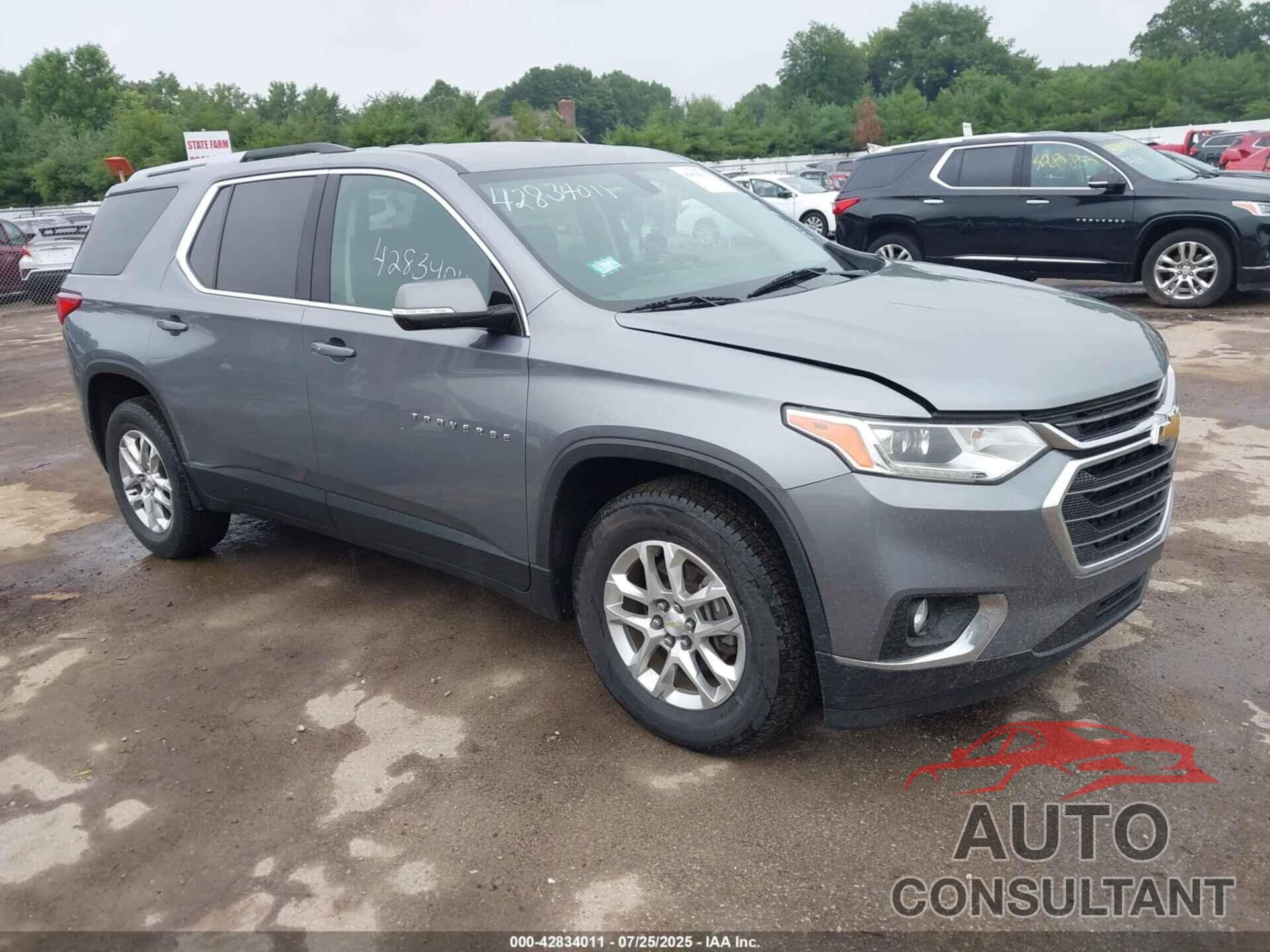 CHEVROLET TRAVERSE 2018 - 1GNERGKW8JJ267508