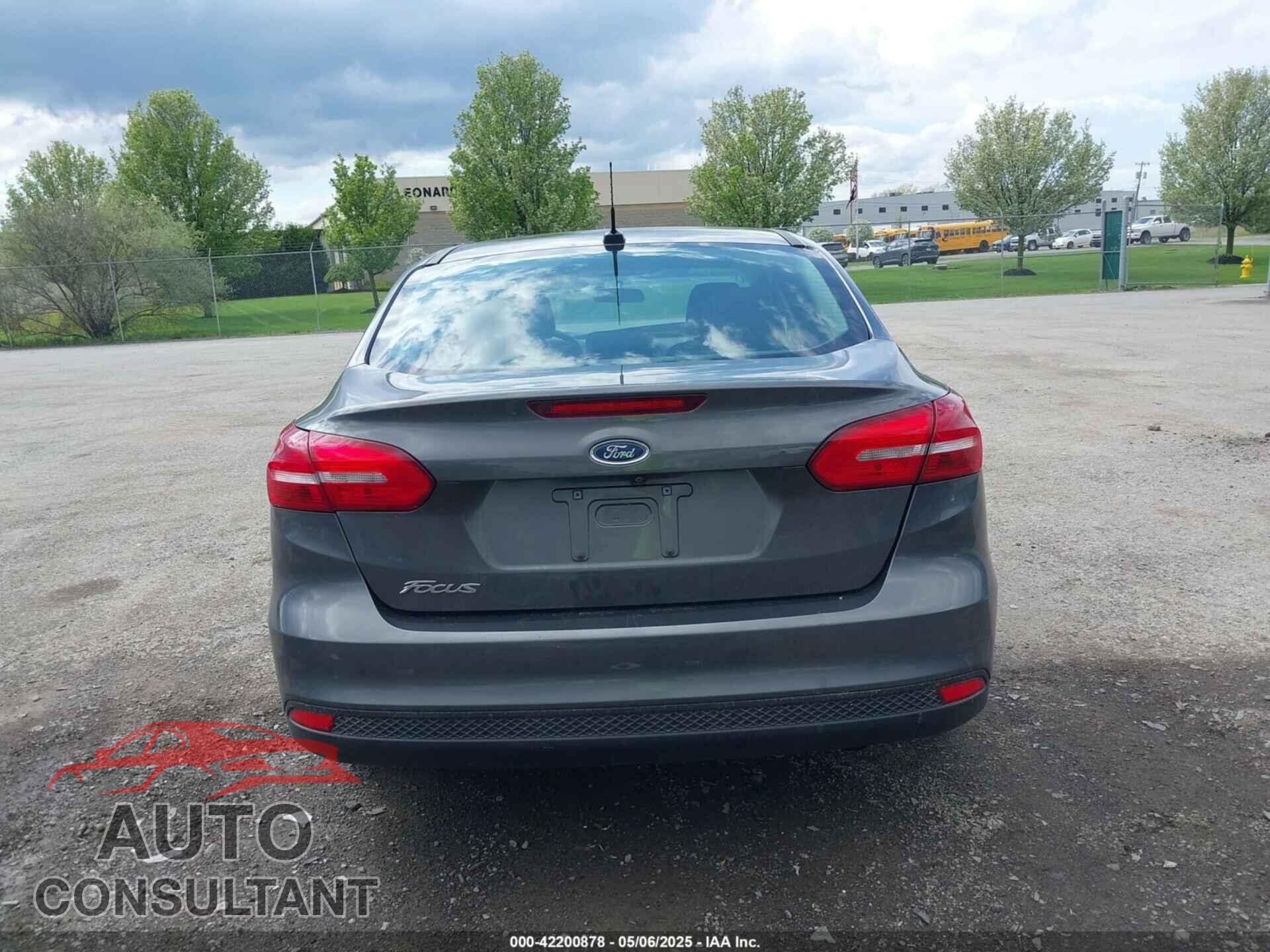 FORD FOCUS 2016 - 1FADP3E26GL374152