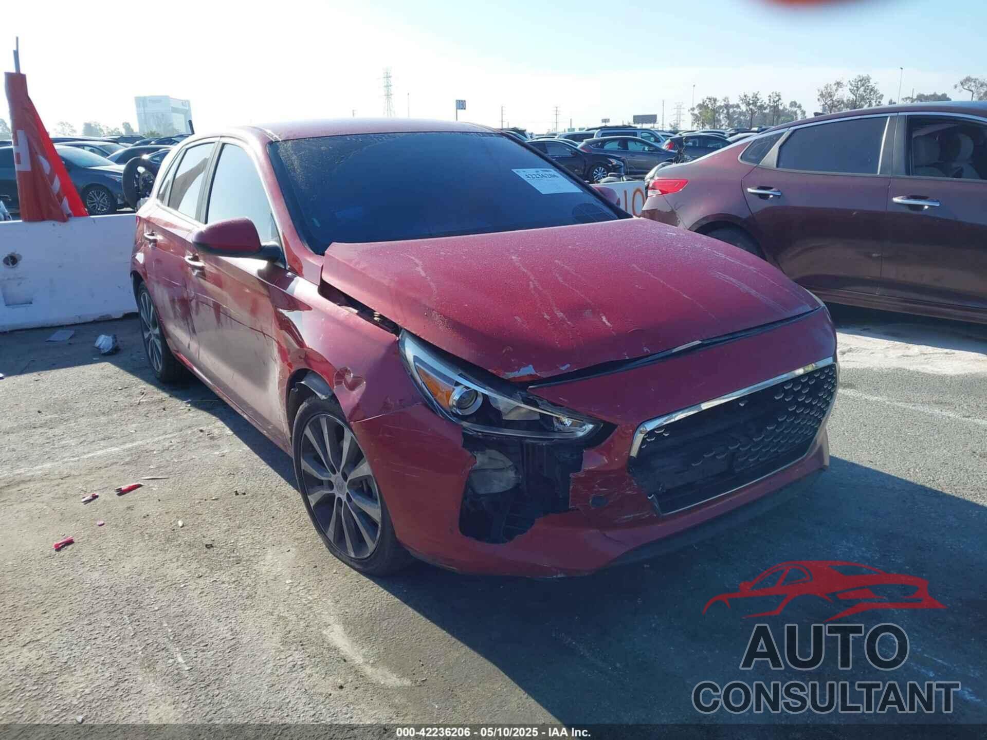 HYUNDAI ELANTRA GT 2018 - KMHH35LE4JU012124