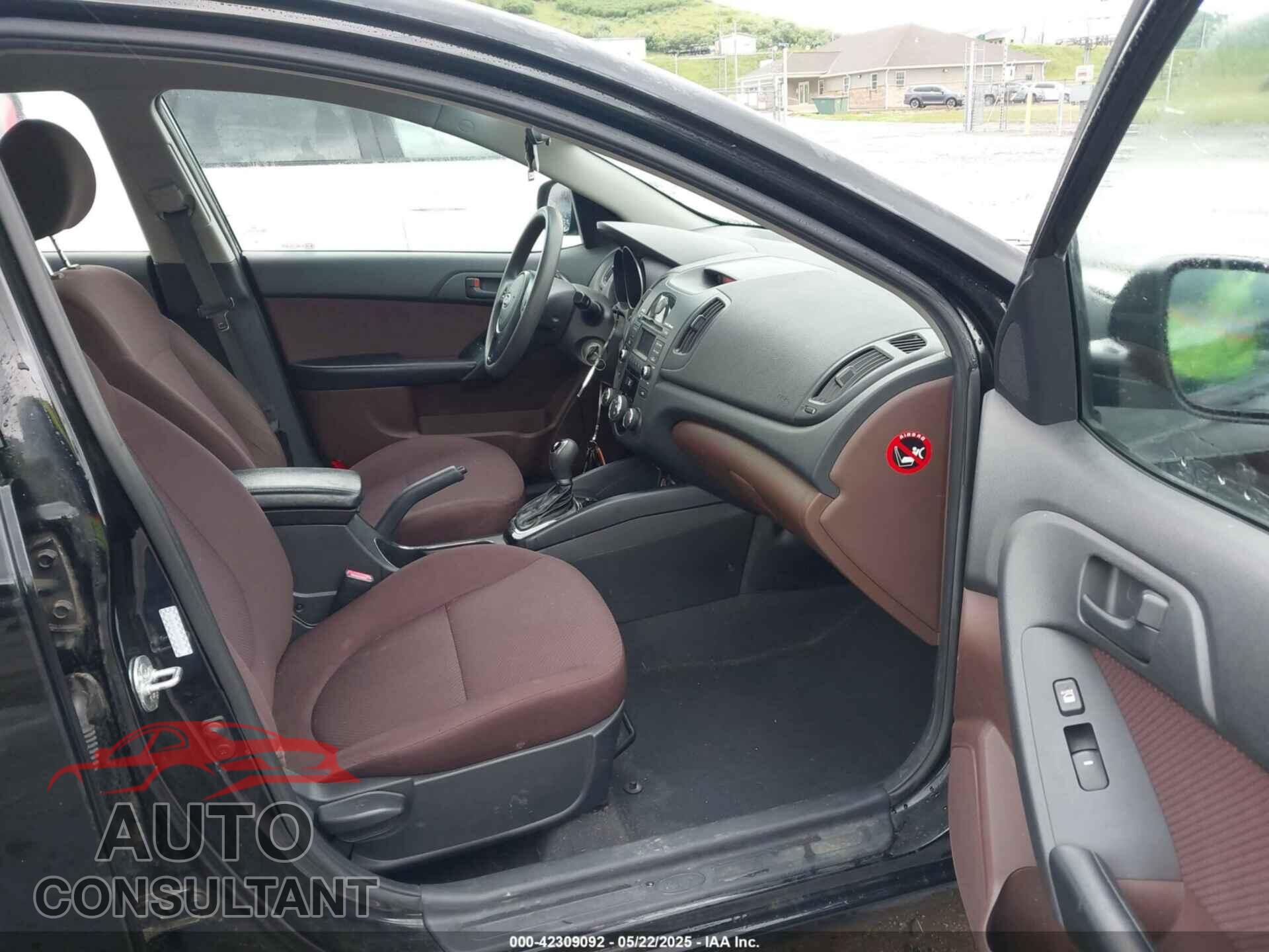 KIA FORTE 2011 - KNAFU4A22B5351663