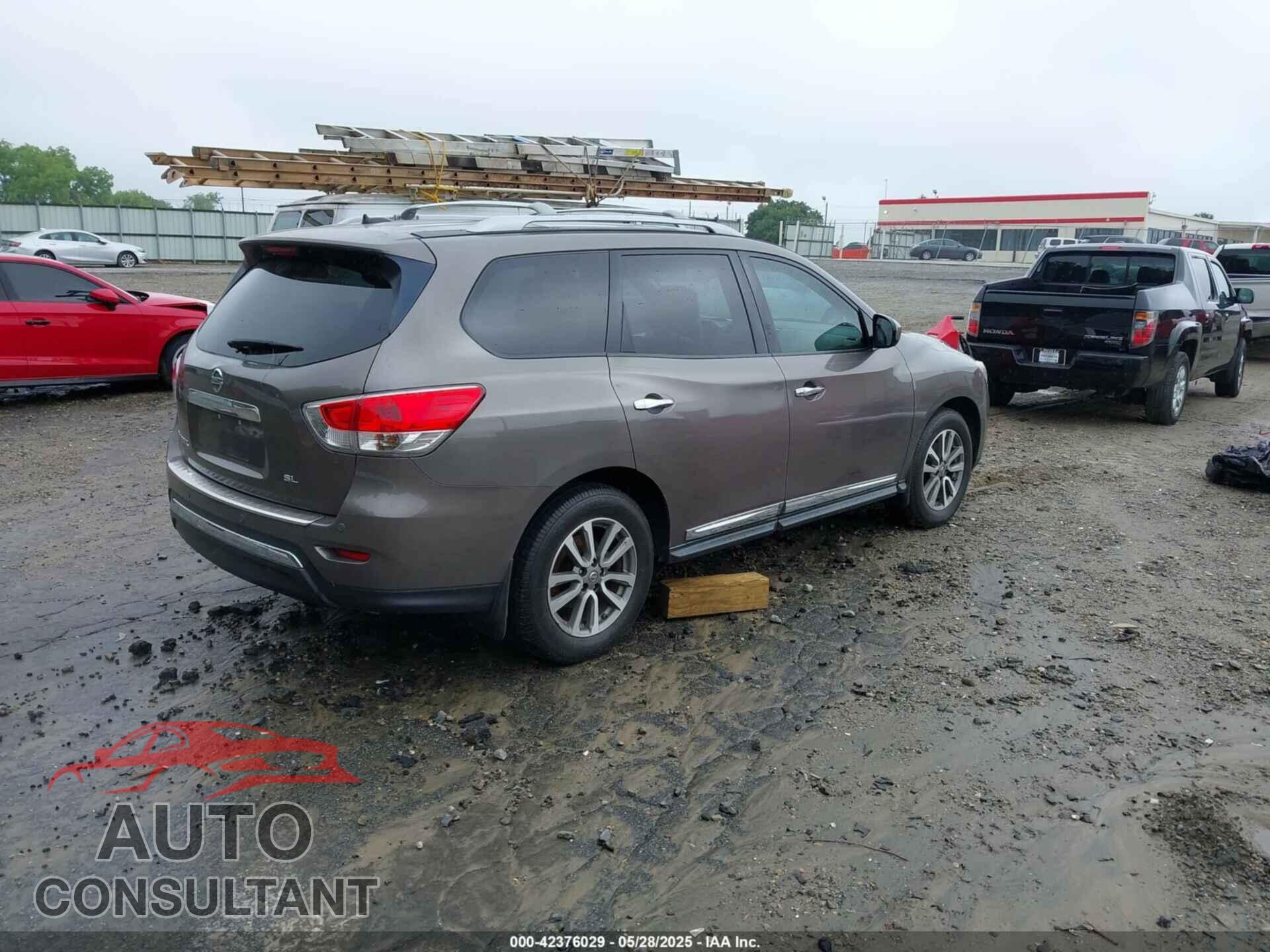 NISSAN PATHFINDER 2014 - 5N1AR2MNXEC686478