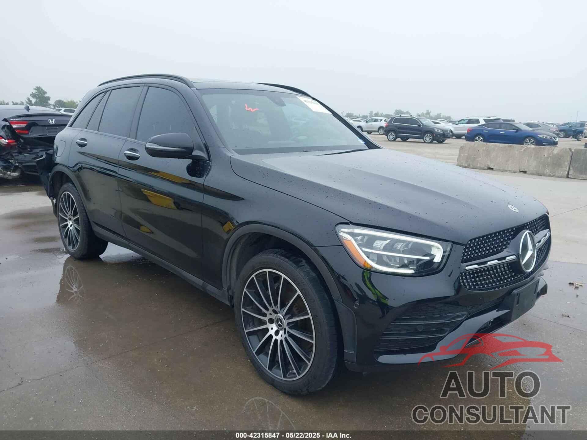 MERCEDES-BENZ GLC 300 2021 - W1N0G8DB5MV264676
