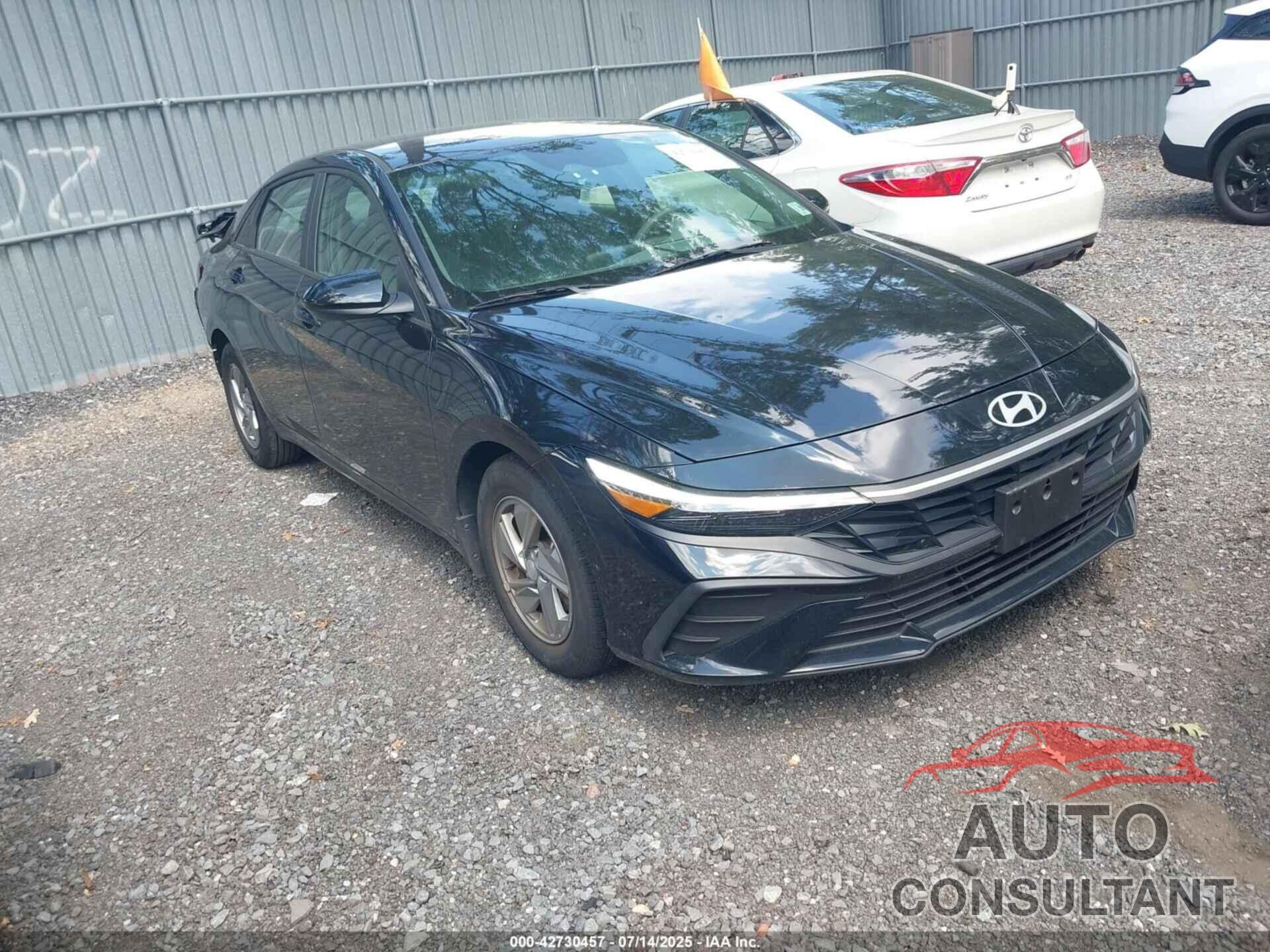 HYUNDAI ELANTRA 2024 - KMHLL4DG9RU689329