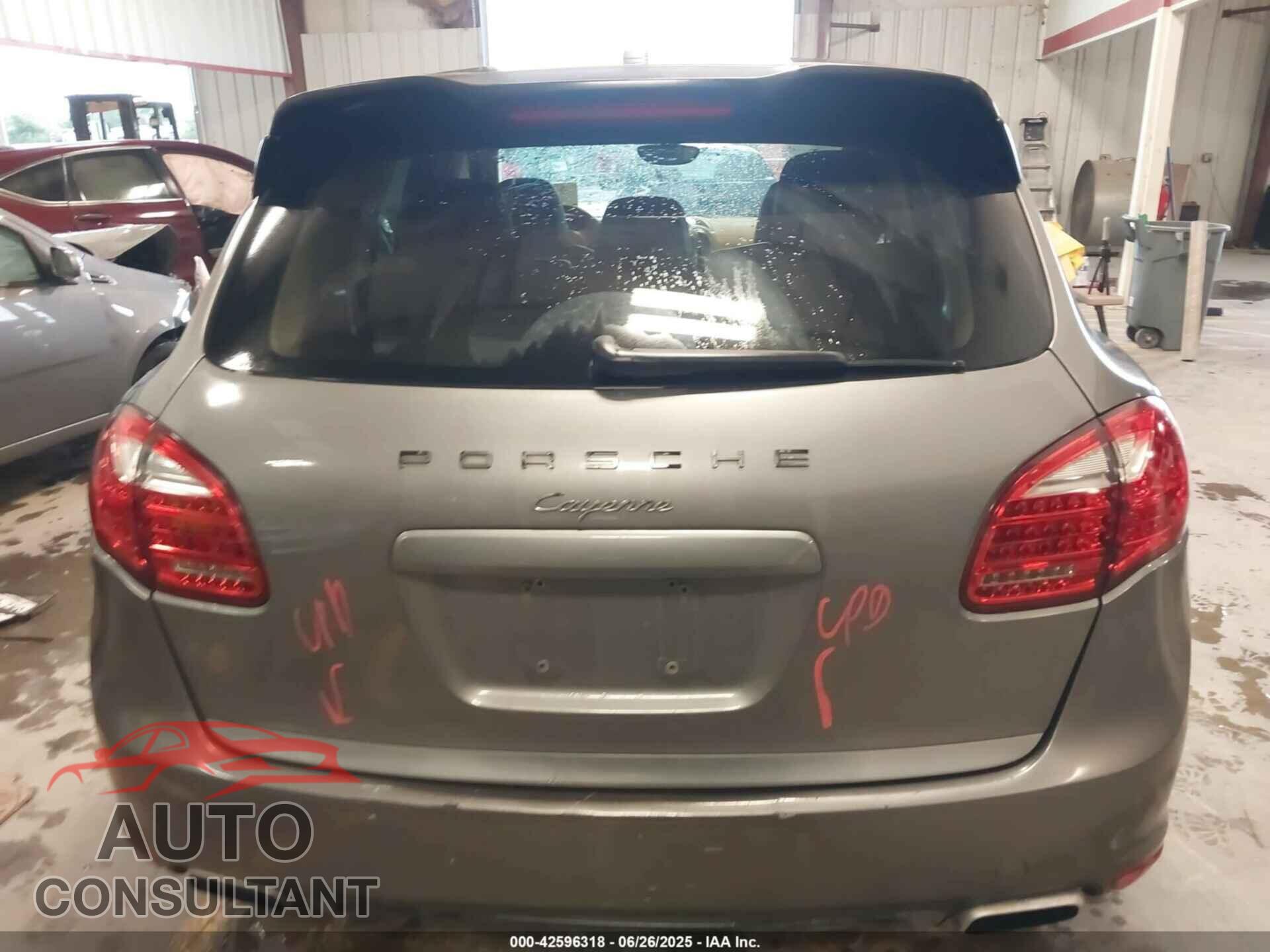 PORSCHE CAYENNE 2012 - WP1AA2A21CLA04170