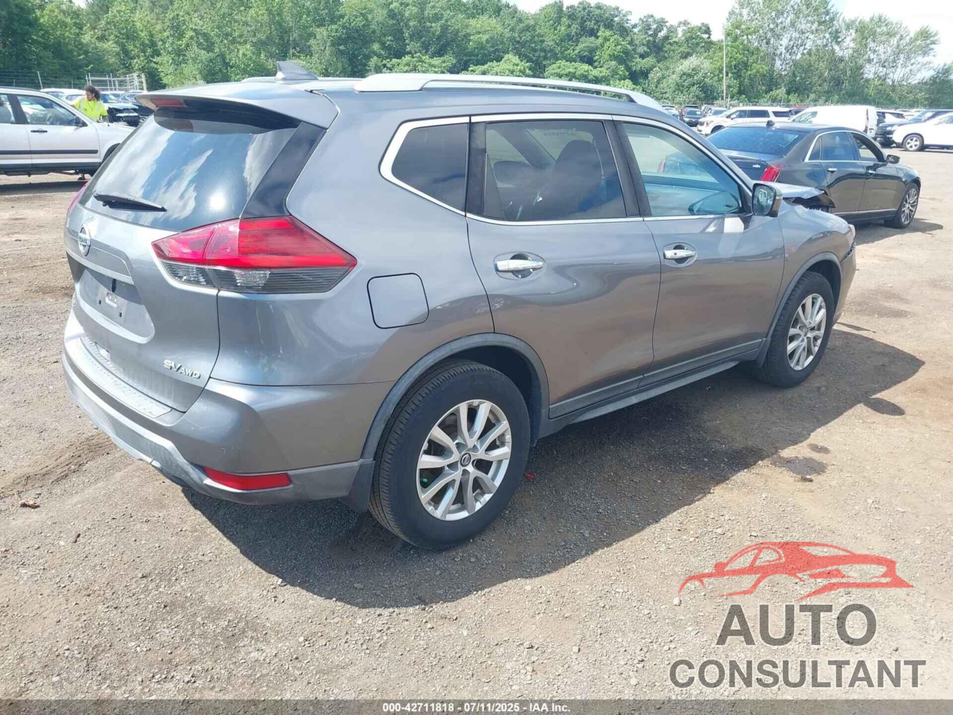 NISSAN ROGUE 2017 - KNMAT2MV8HP504666
