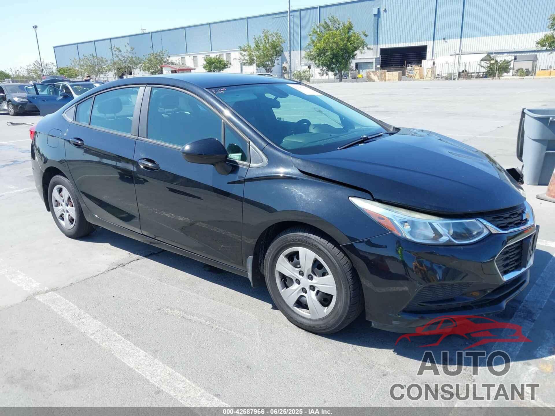 CHEVROLET CRUZE 2018 - 1G1BC5SMXJ7159574