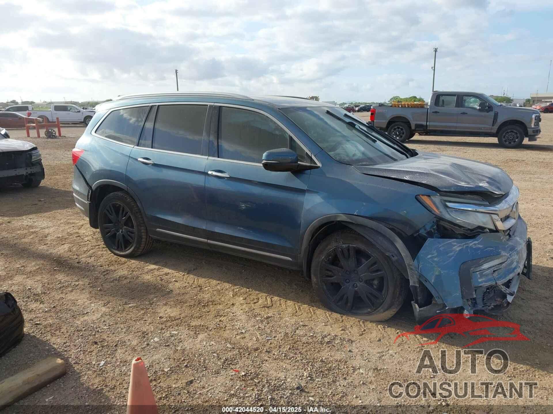 HONDA PILOT 2019 - 5FNYF5H94KB025781