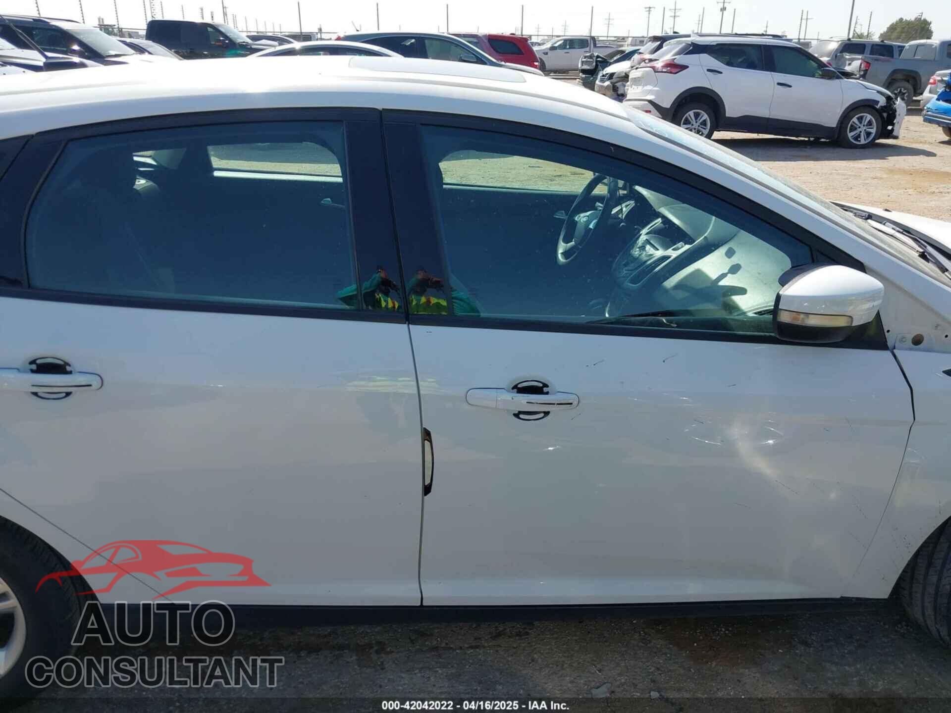 FORD FOCUS 2013 - 1FADP3K25DL136700