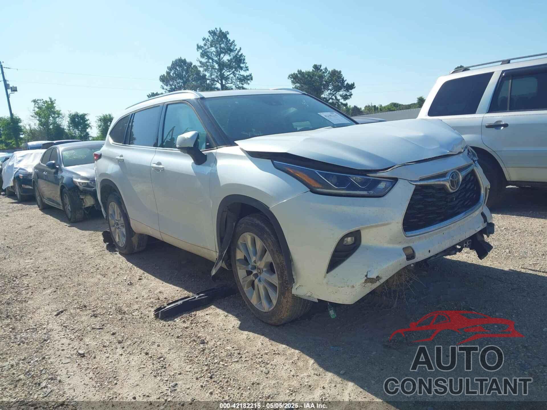 TOYOTA HIGHLANDER 2022 - 5TDYZRAHXNS124332