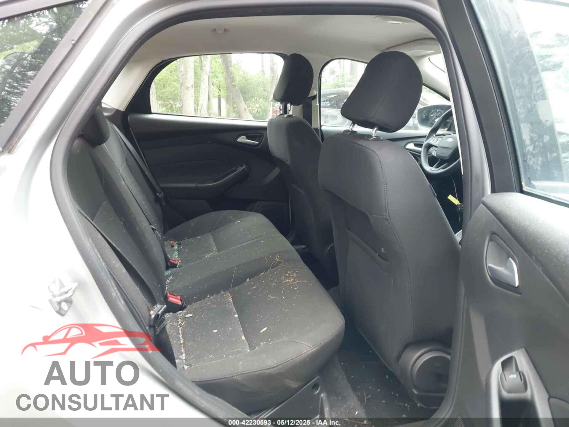 FORD FOCUS 2017 - 1FADP3F2XHL320174