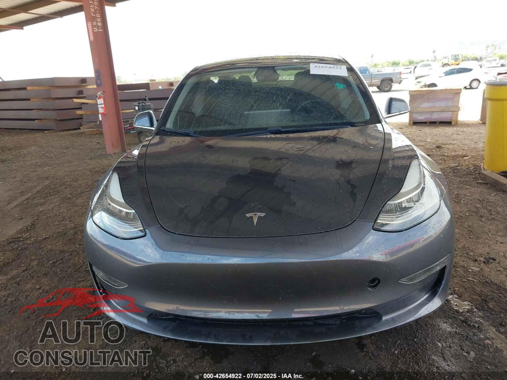 TESLA MODEL 3 2018 - 5YJ3E1EA7JF016480