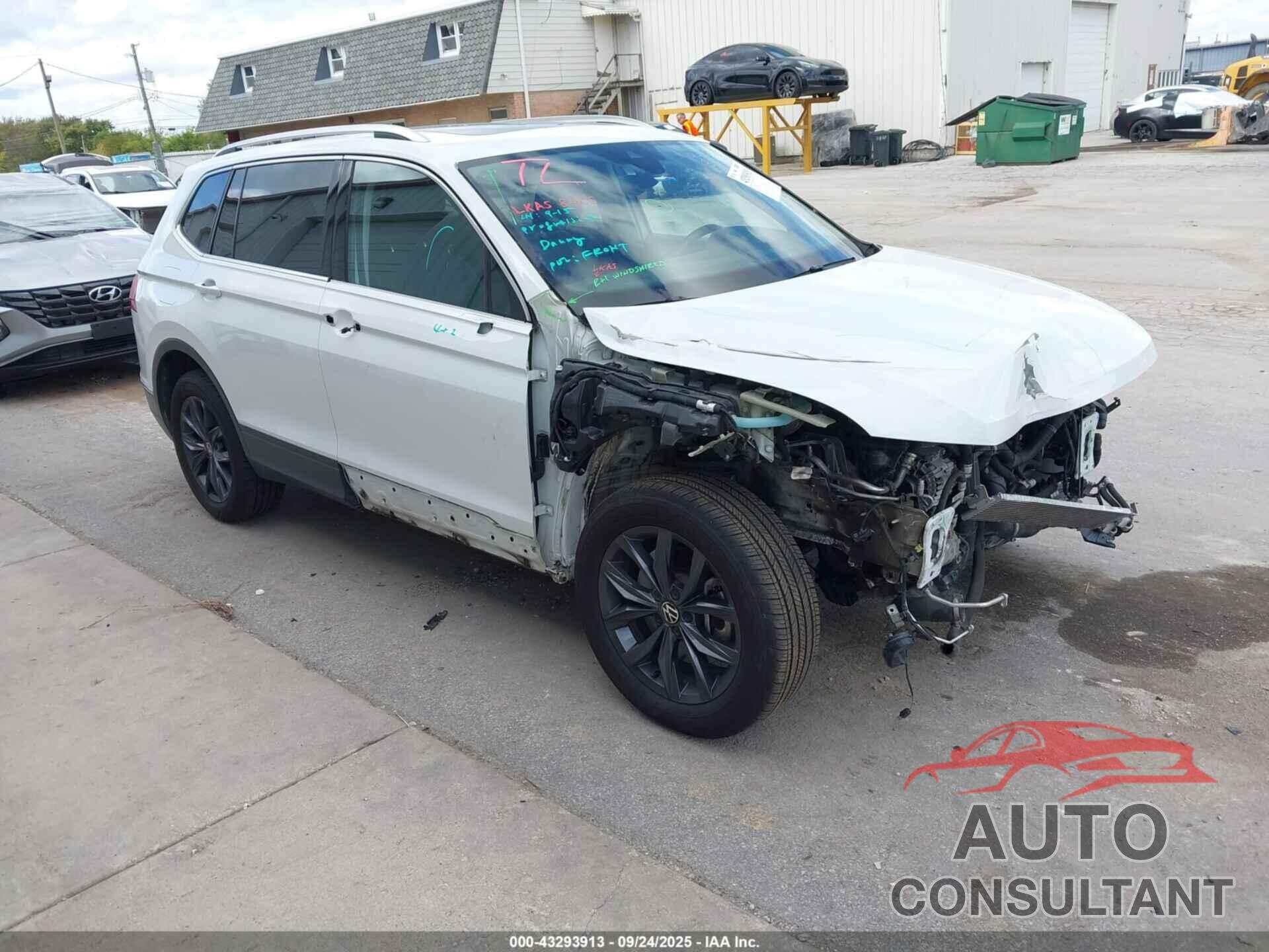 VOLKSWAGEN TIGUAN 2022 - 3VV2B7AX8NM034006