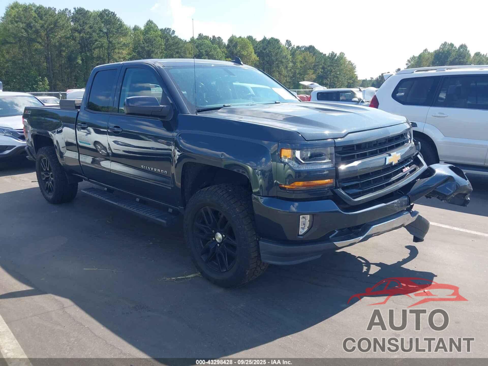 CHEVROLET SILVERADO 1500 2017 - 1GCVKREC6HZ229846