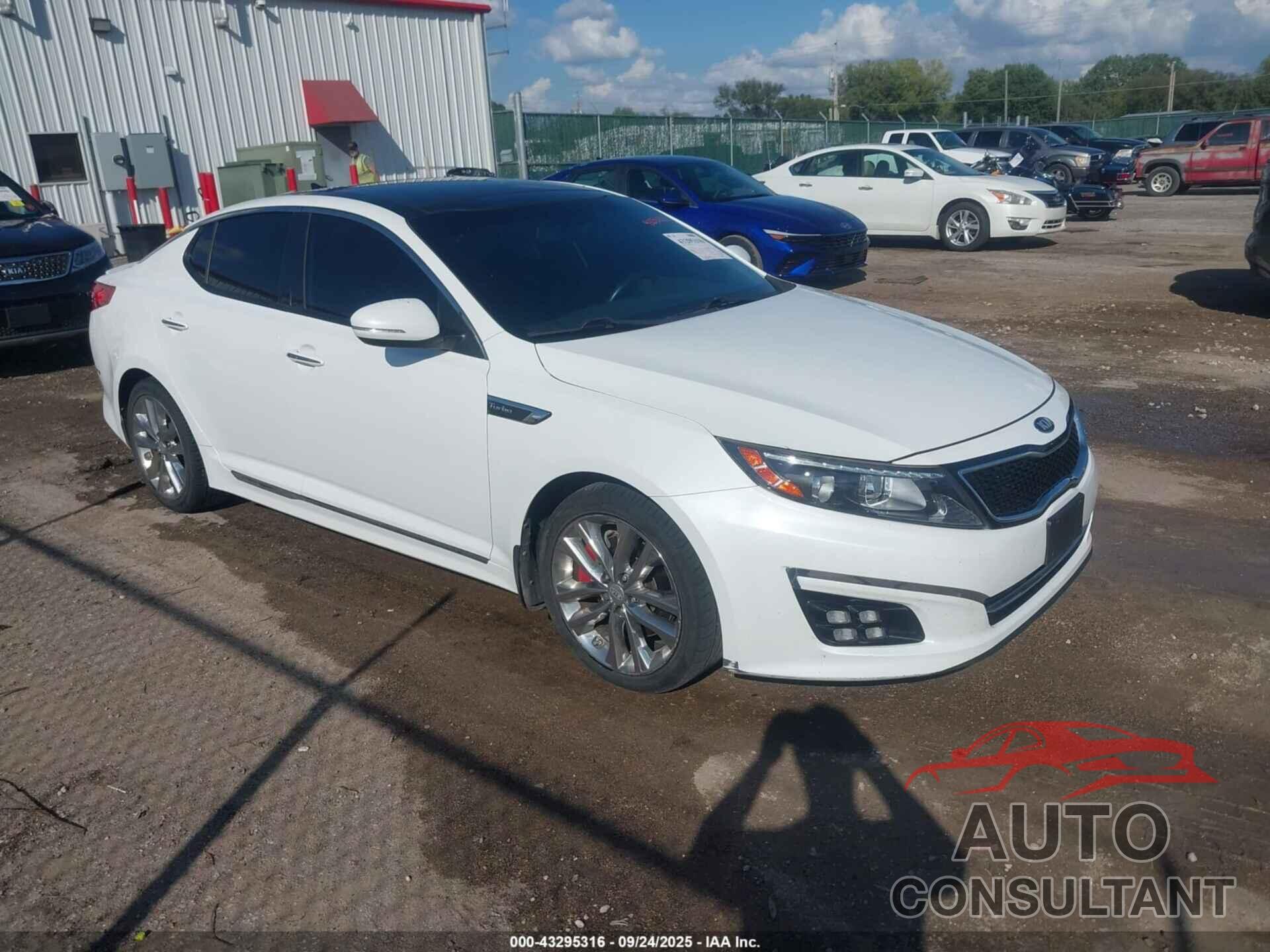KIA OPTIMA 2015 - 5XXGR4A63FG490553