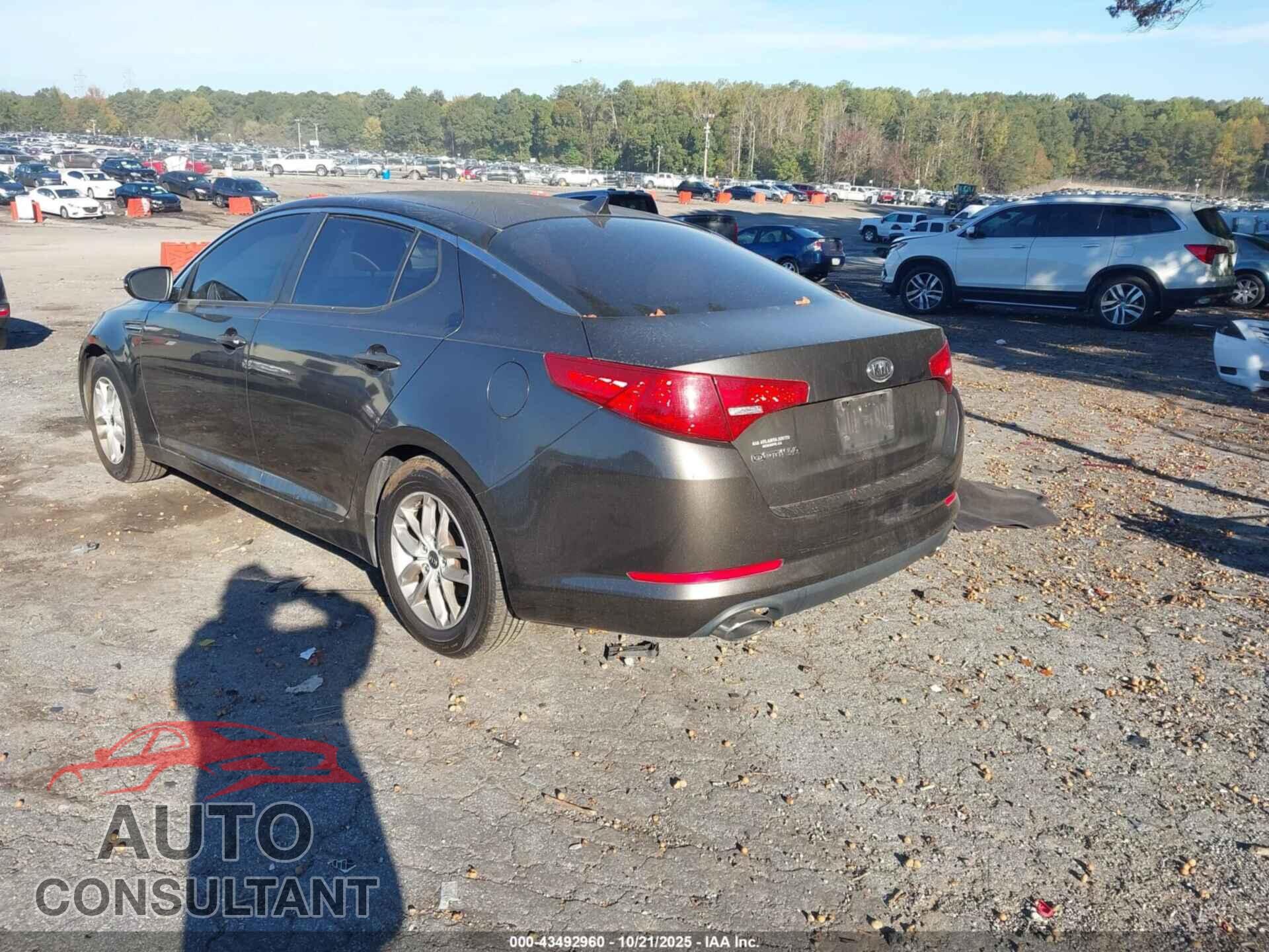 KIA OPTIMA 2011 - KNAGM4A74B5126063