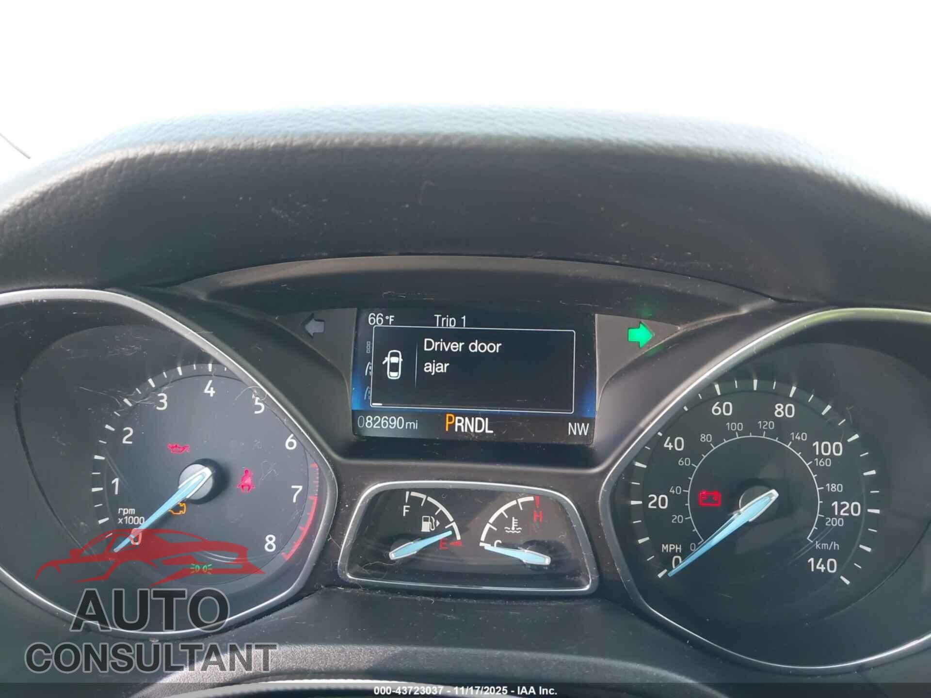FORD FOCUS 2015 - 1FADP3F21FL221286
