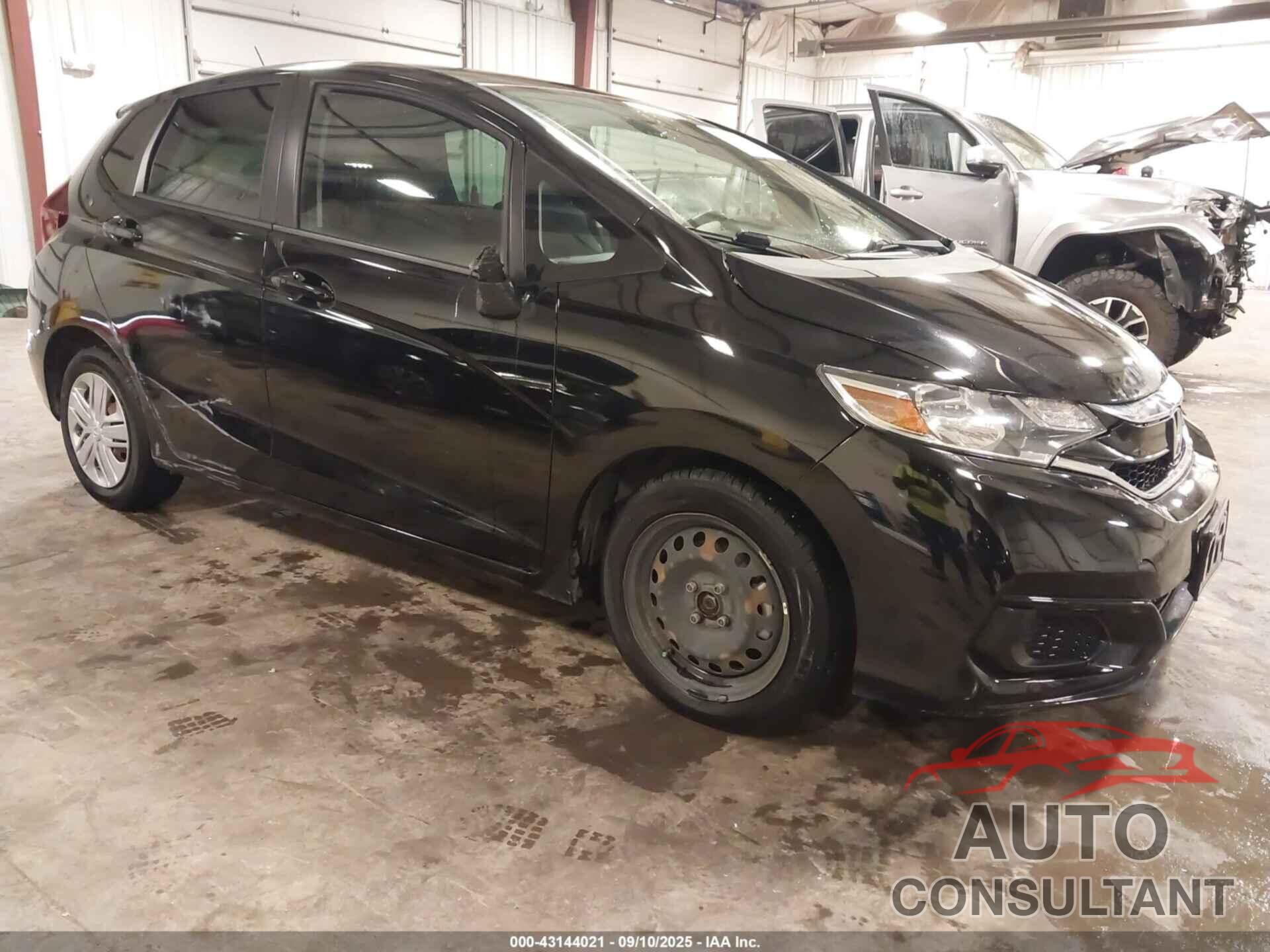 HONDA FIT 2019 - 3HGGK5H48KM728101