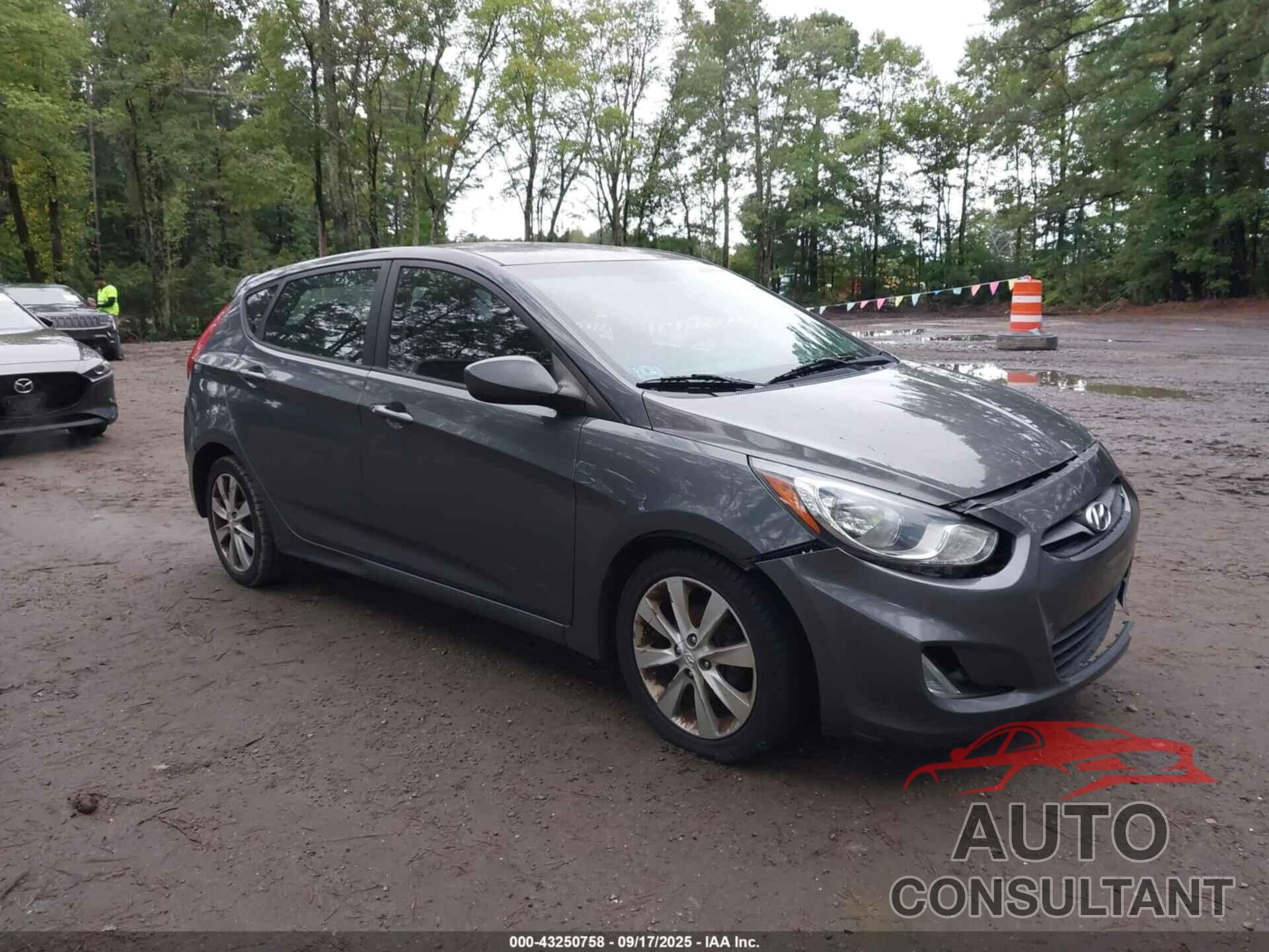 HYUNDAI ACCENT 2012 - KMHCU5AEXCU053046