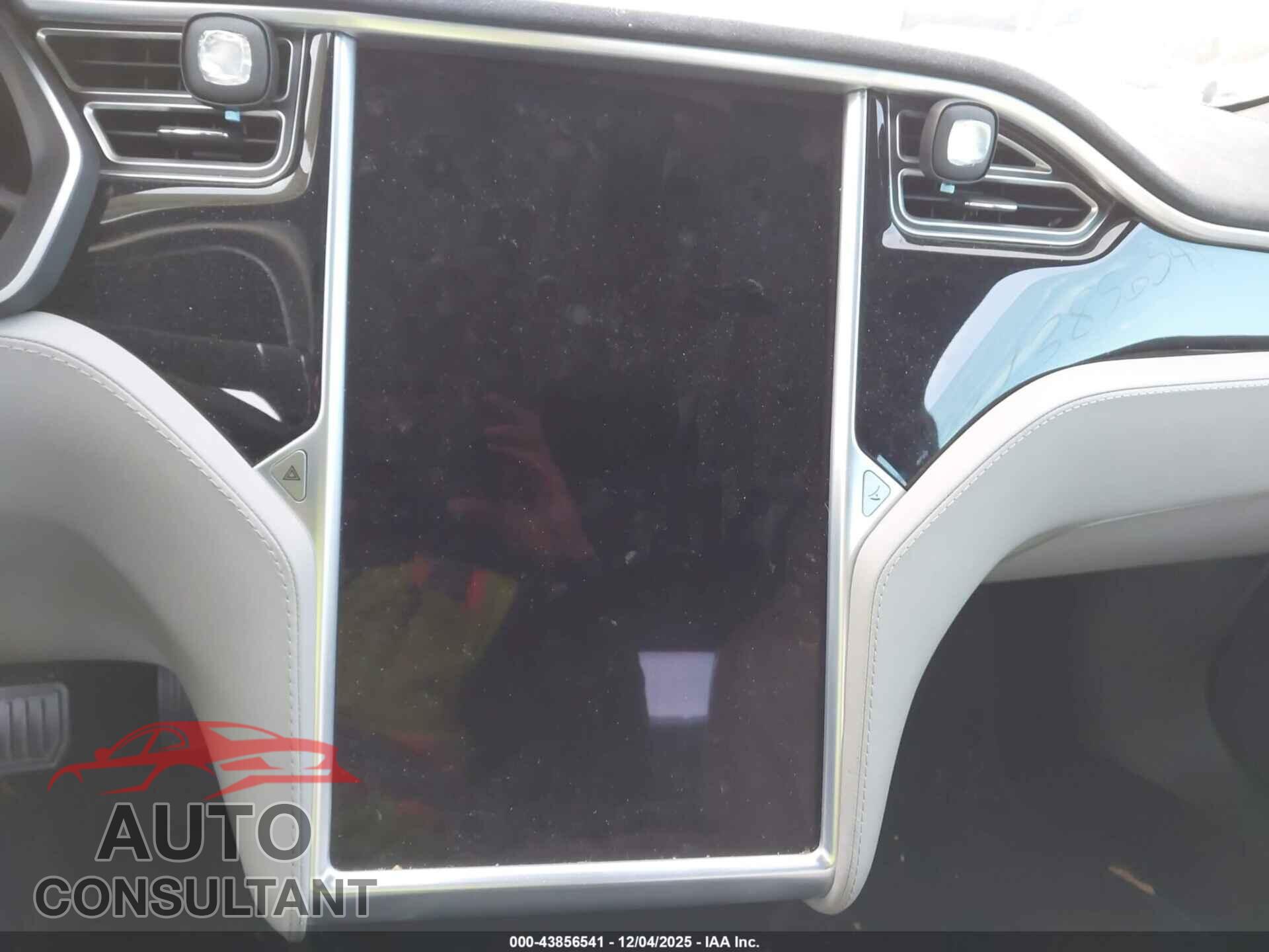 TESLA MODEL S 2015 - 5YJSA1S20FF093624