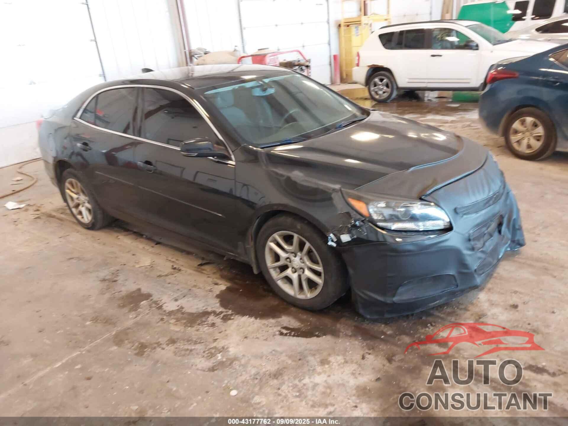 CHEVROLET MALIBU 2015 - 1G11C5SL7FF302030