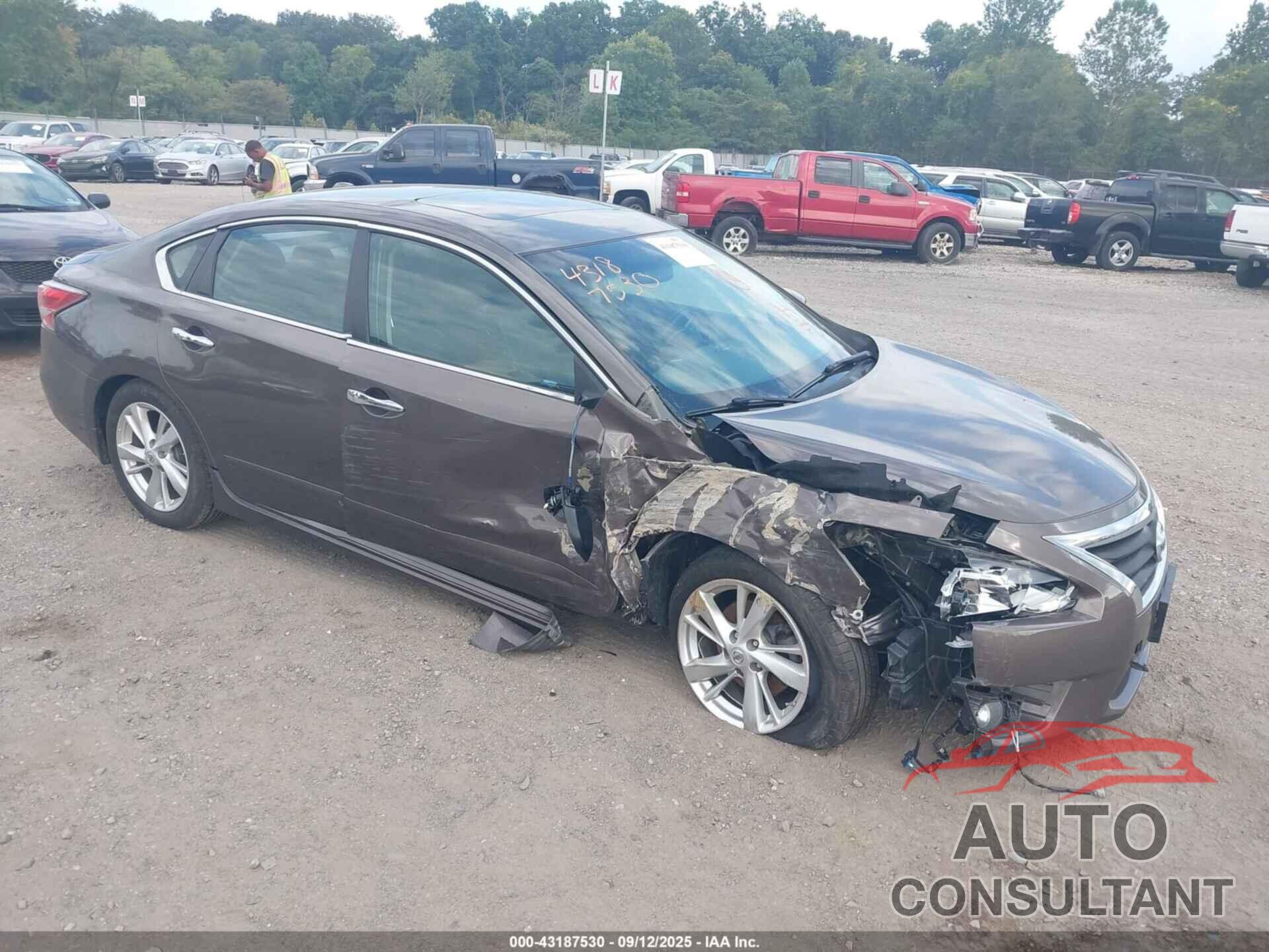 NISSAN ALTIMA 2015 - 1N4AL3AP9FC245126