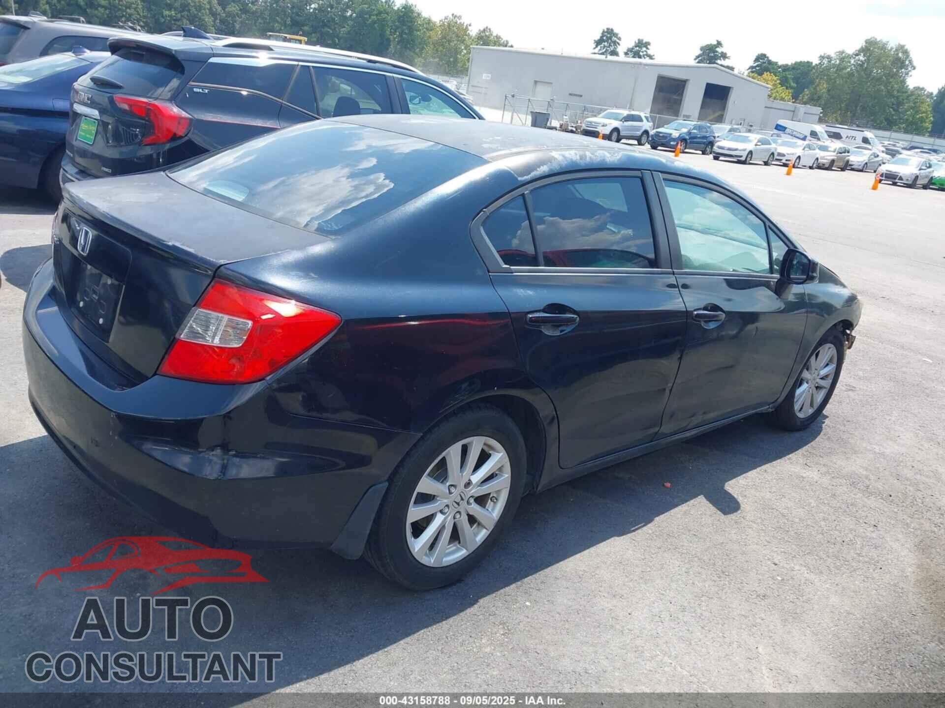 HONDA CIVIC 2012 - 2HGFB2F81CH500313