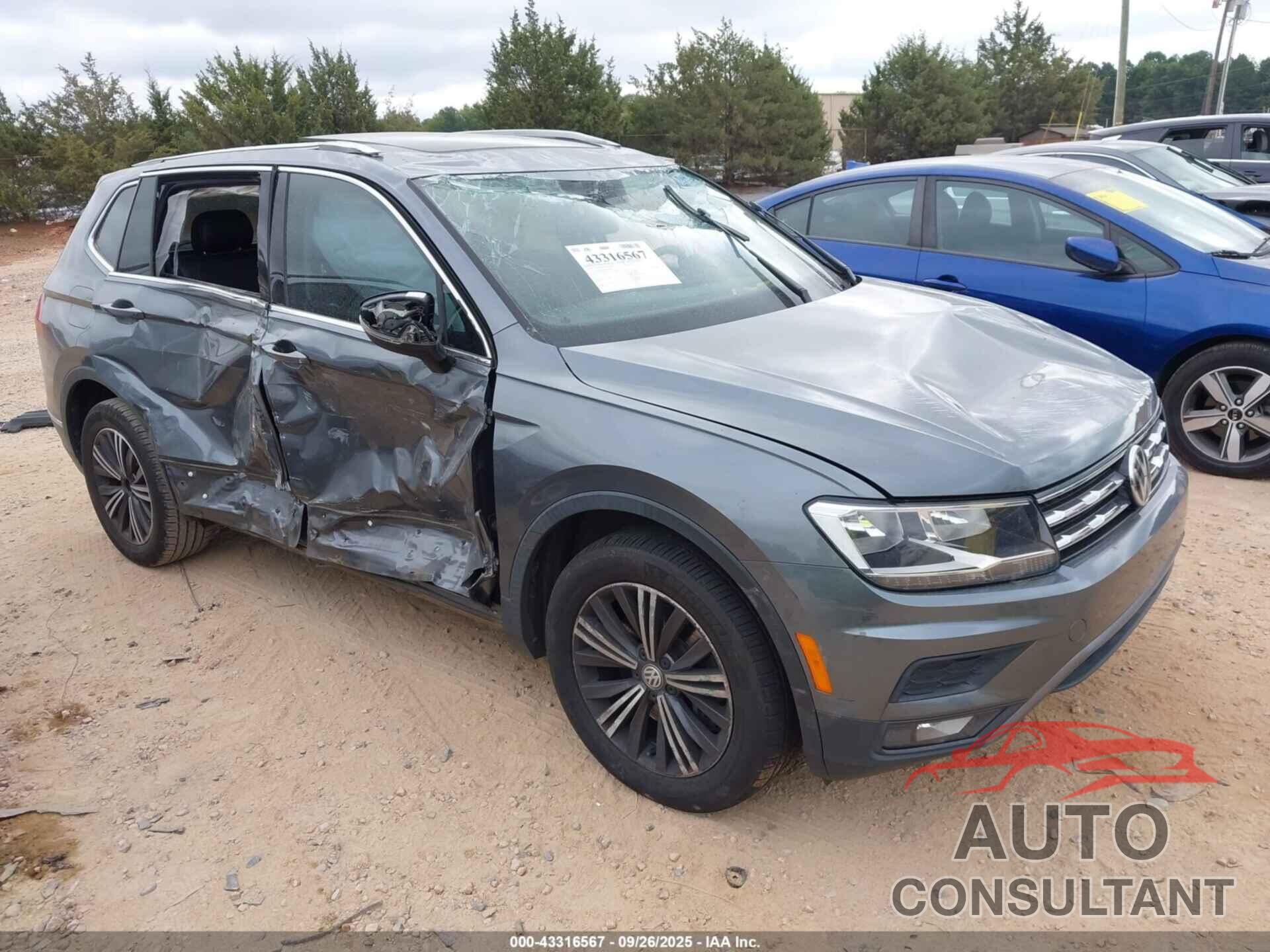 VOLKSWAGEN TIGUAN 2018 - 3VV3B7AX7JM055685