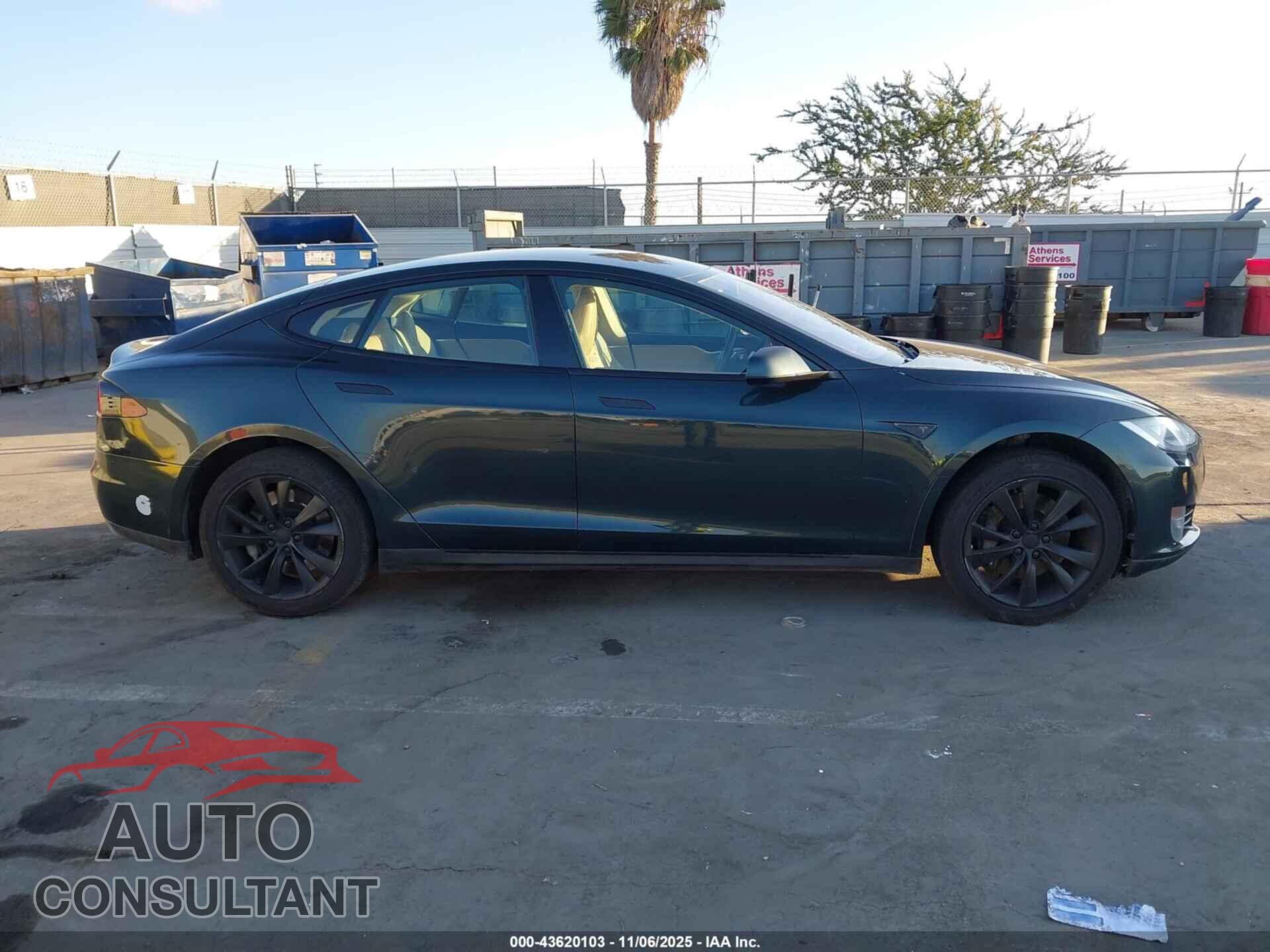 TESLA MODEL S 2014 - 5YJSA1H17EFP32496