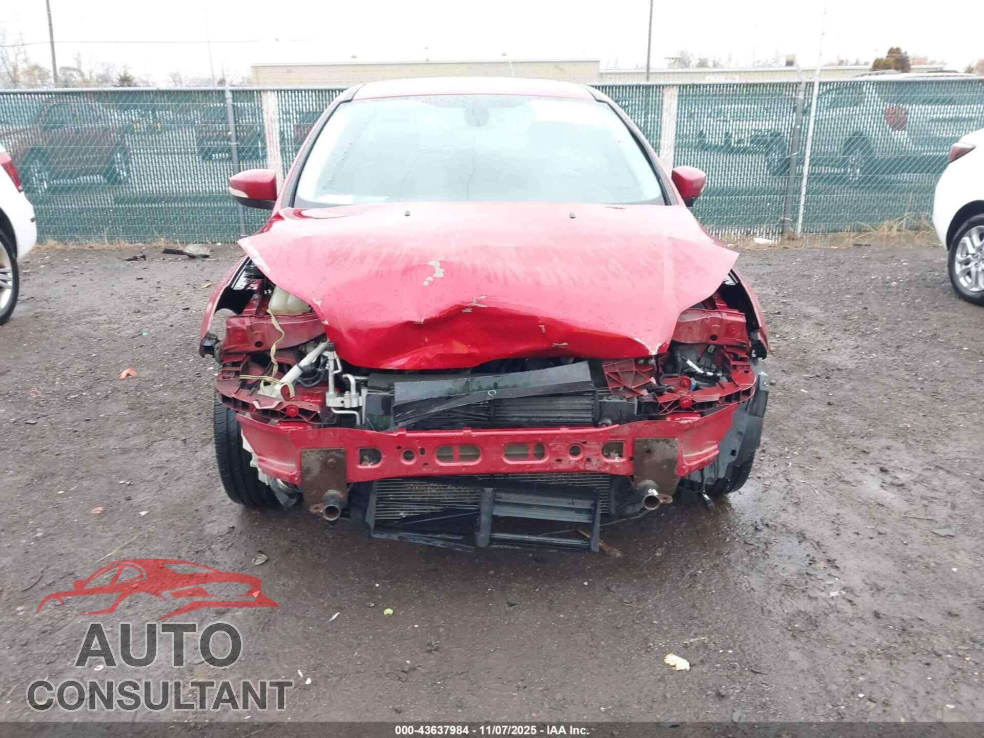 FORD FOCUS 2012 - 1FAHP3M22CL336558