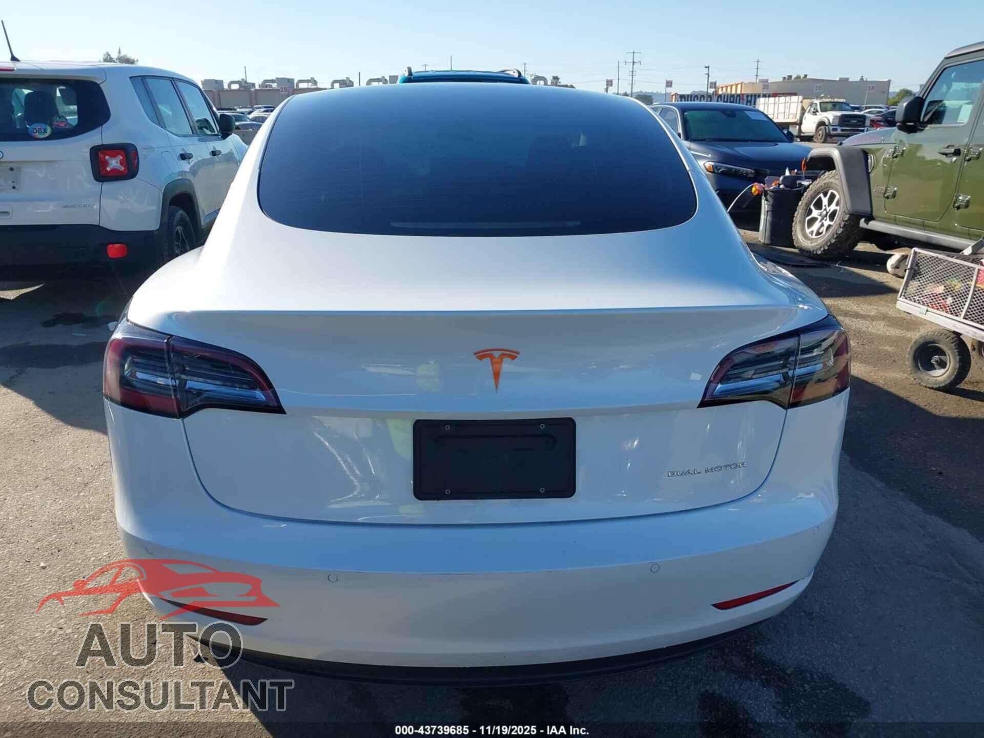 TESLA MODEL 3 2022 - 5YJ3E1EB6NF125799