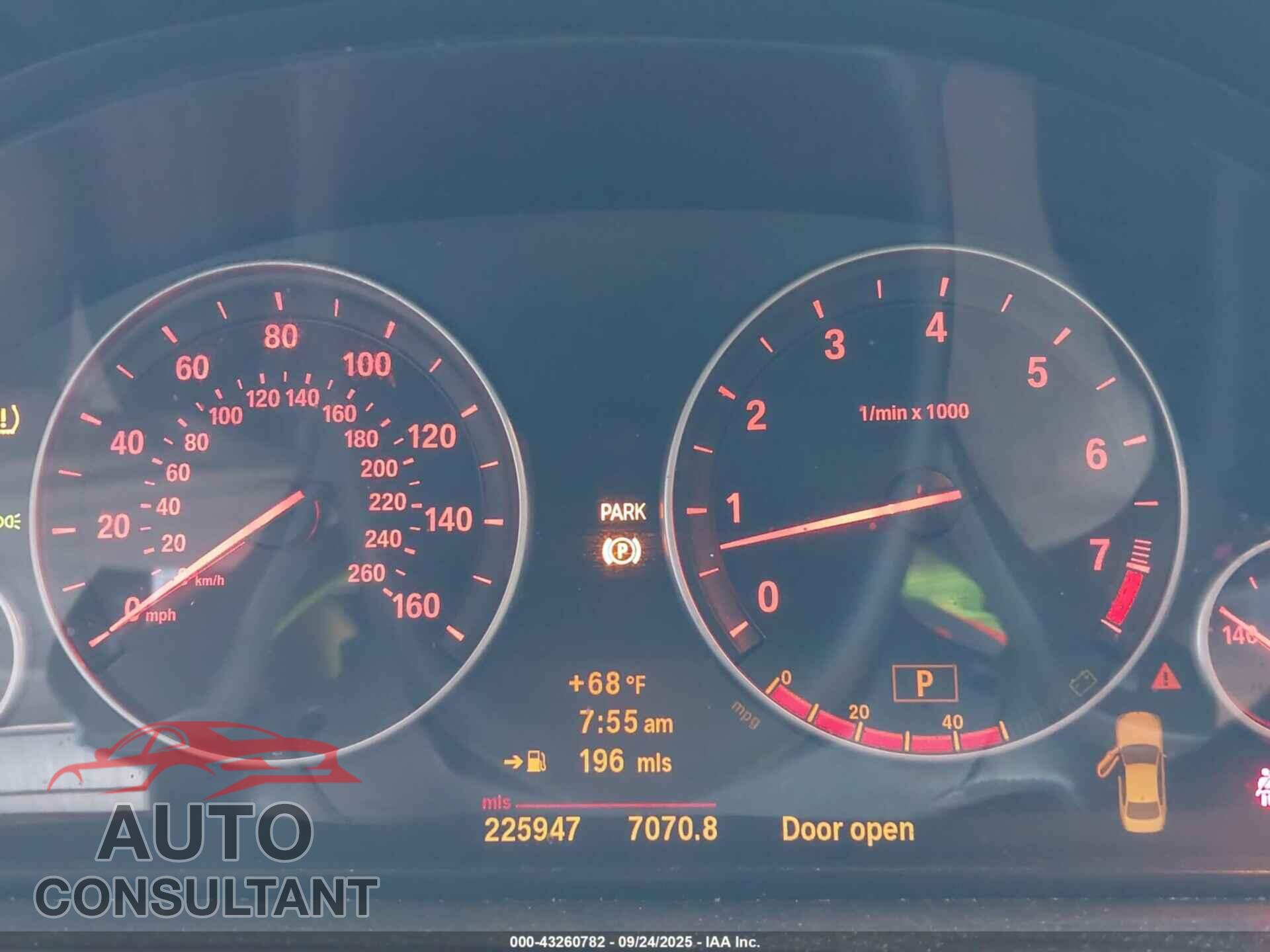 BMW 528I 2011 - WBAFR1C55BC740431