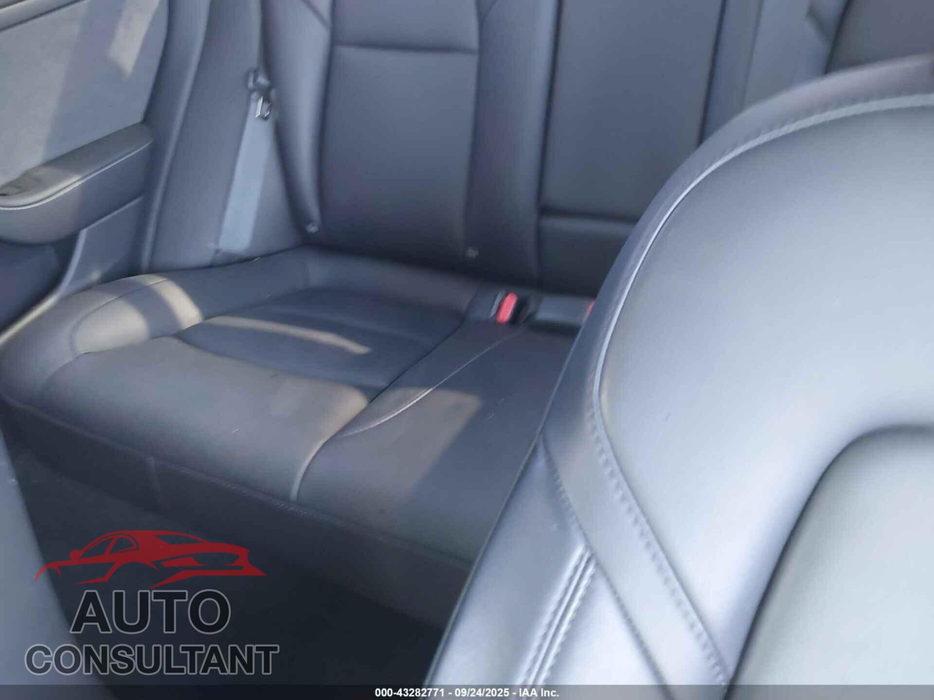 TESLA MODEL 3 2022 - 5YJ3E1EB4NF255578