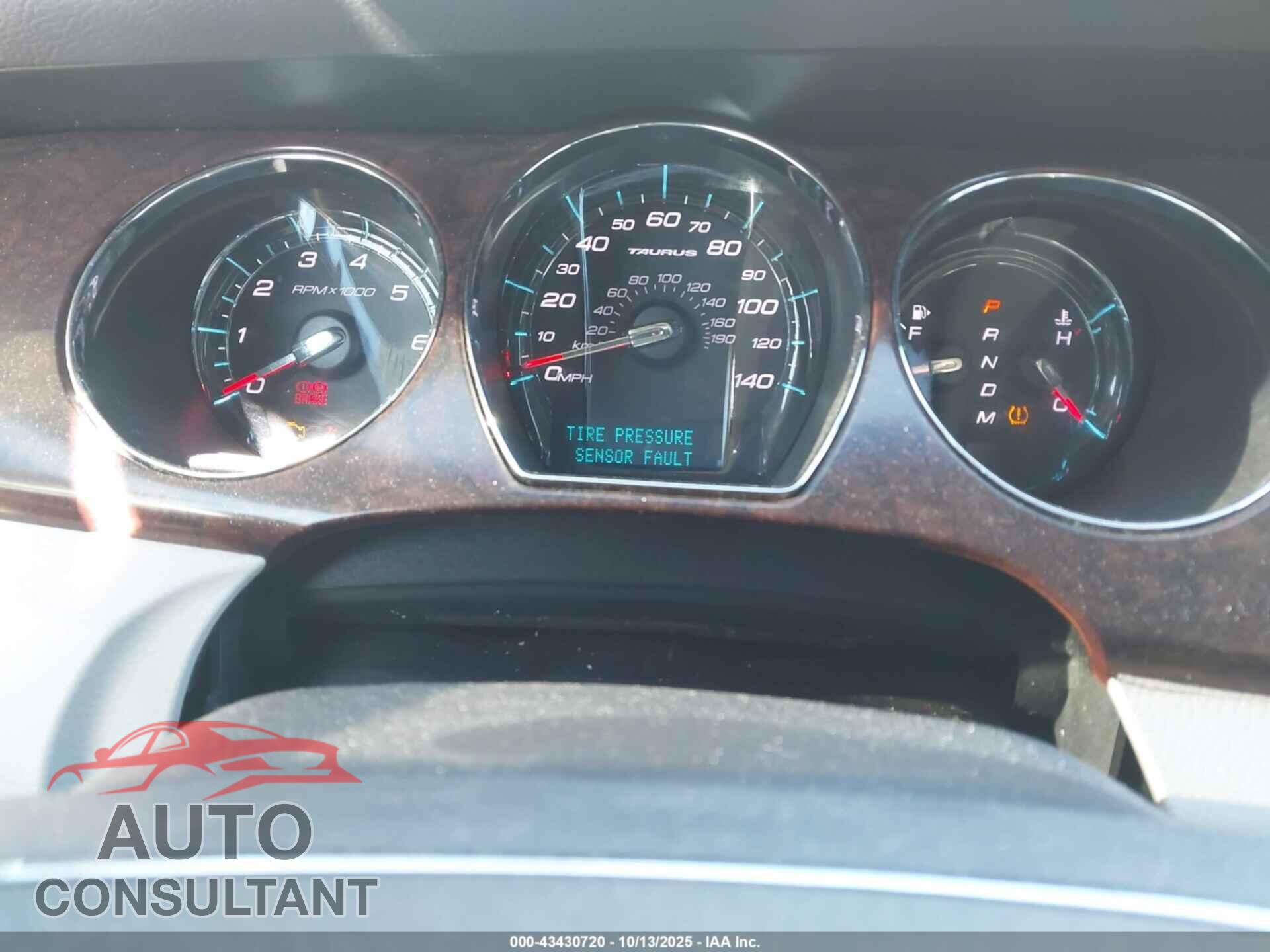 FORD TAURUS 2011 - 1FAHP2EW4BG168053