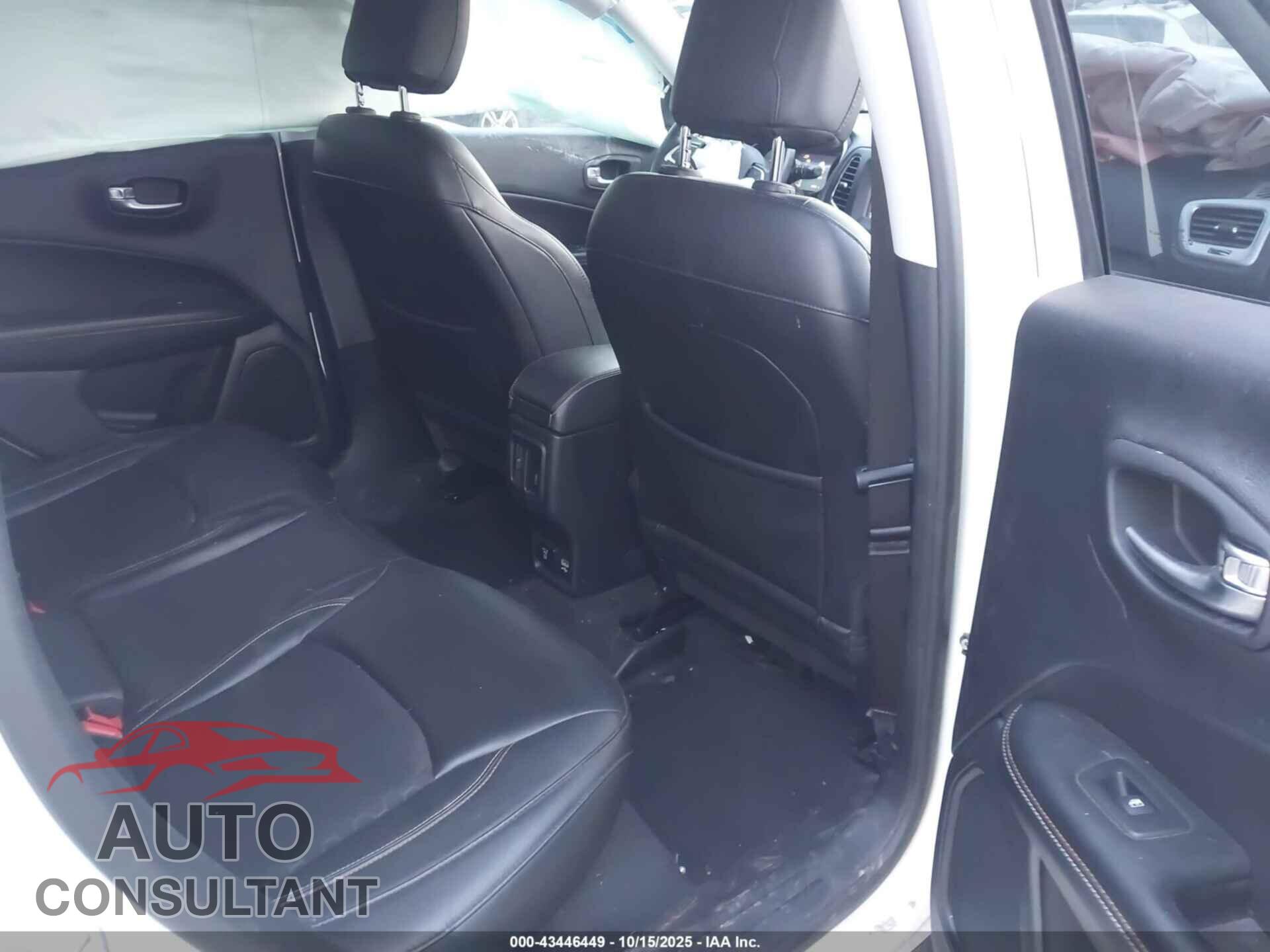 JEEP COMPASS 2018 - 3C4NJCBB5JT235467