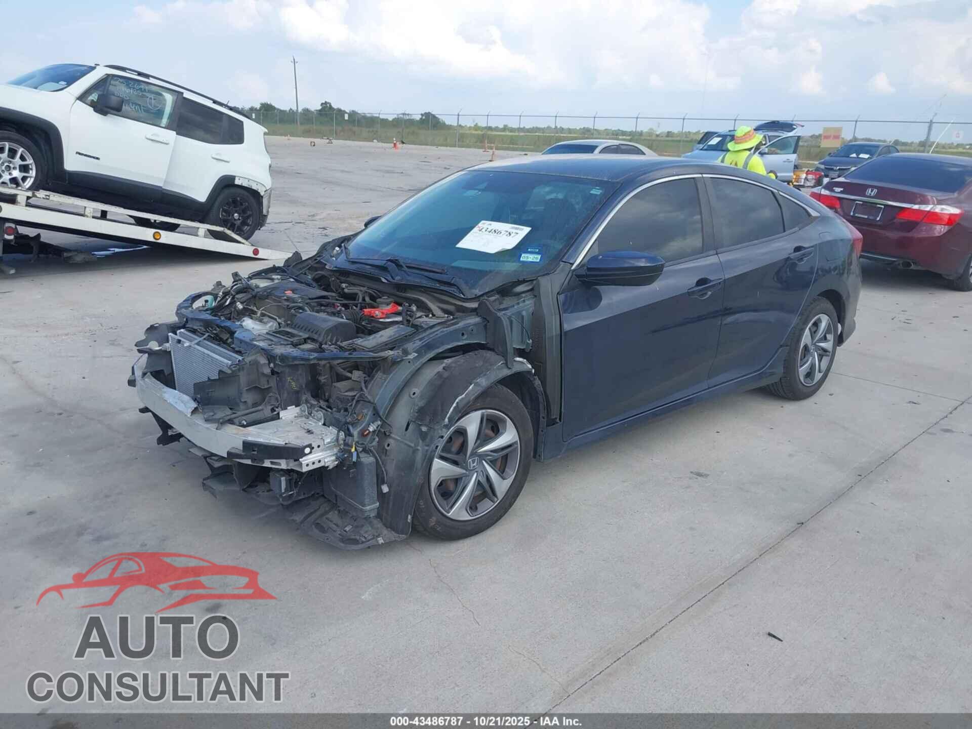 HONDA CIVIC 2019 - 2HGFC2F60KH543051