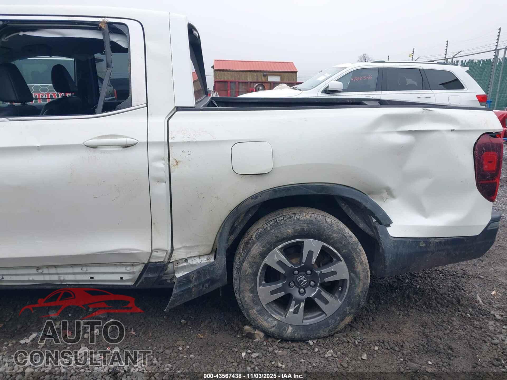 HONDA RIDGELINE 2017 - 5FPYK3F6XHB018018