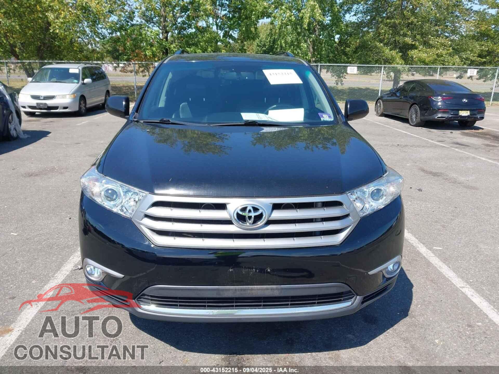 TOYOTA HIGHLANDER 2013 - 5TDBK3EH8DS211713