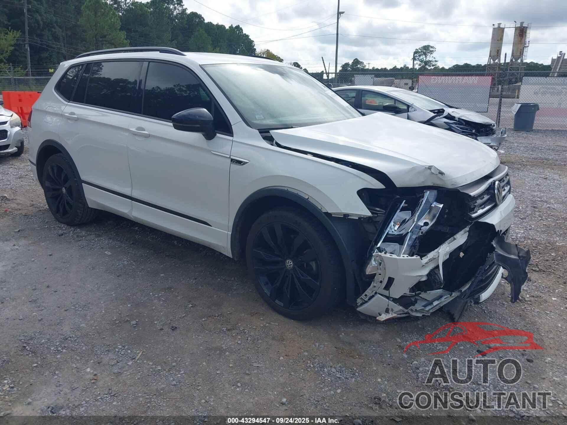 VOLKSWAGEN TIGUAN 2021 - 3VV3B7AX5MM047864