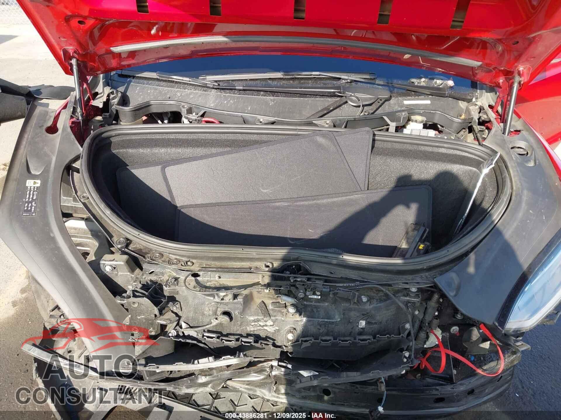 TESLA MODEL X 2018 - 5YJXCBE26JF121310