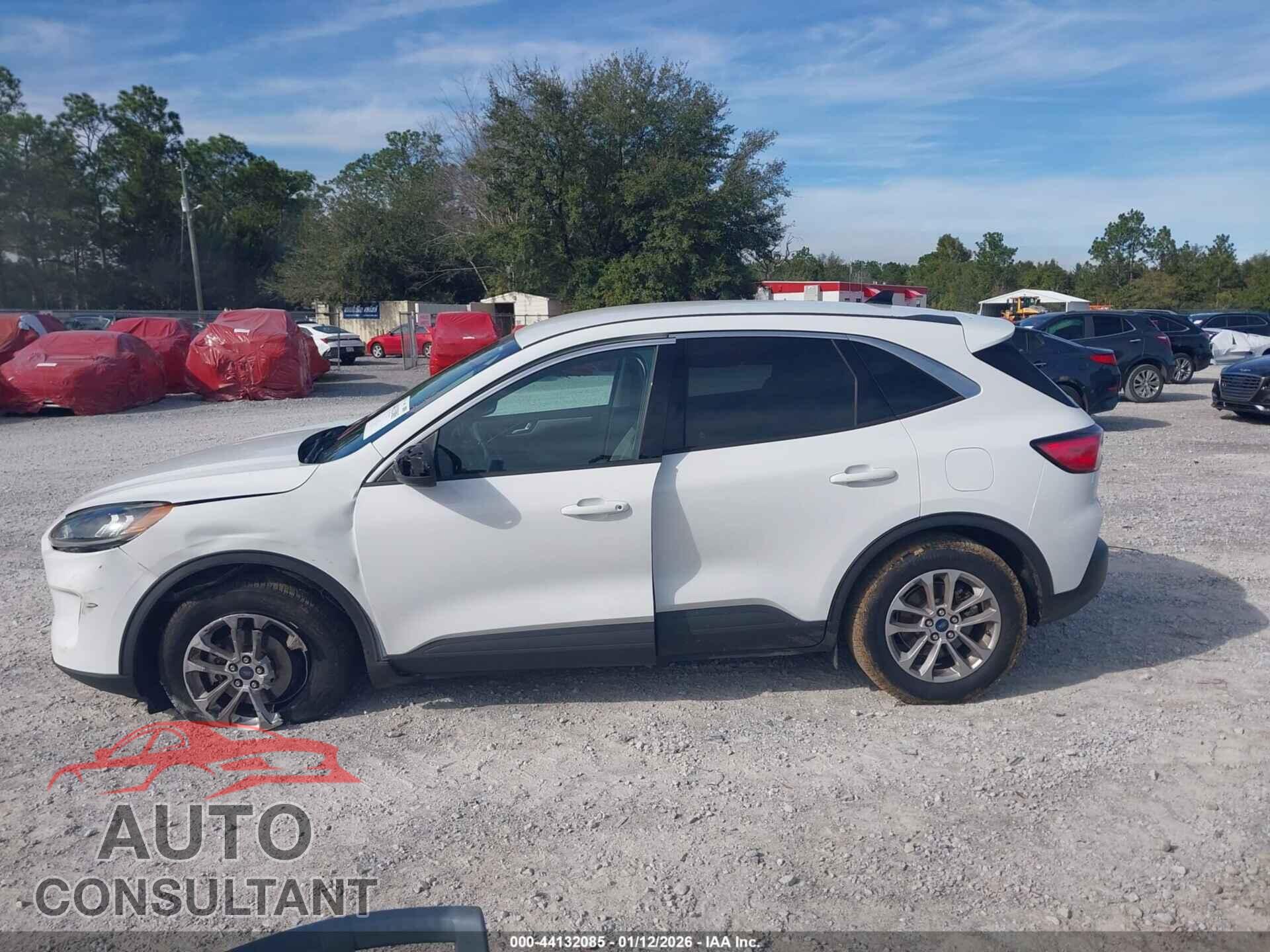 FORD ESCAPE 2020 - 1FMCU0G64LUA94419