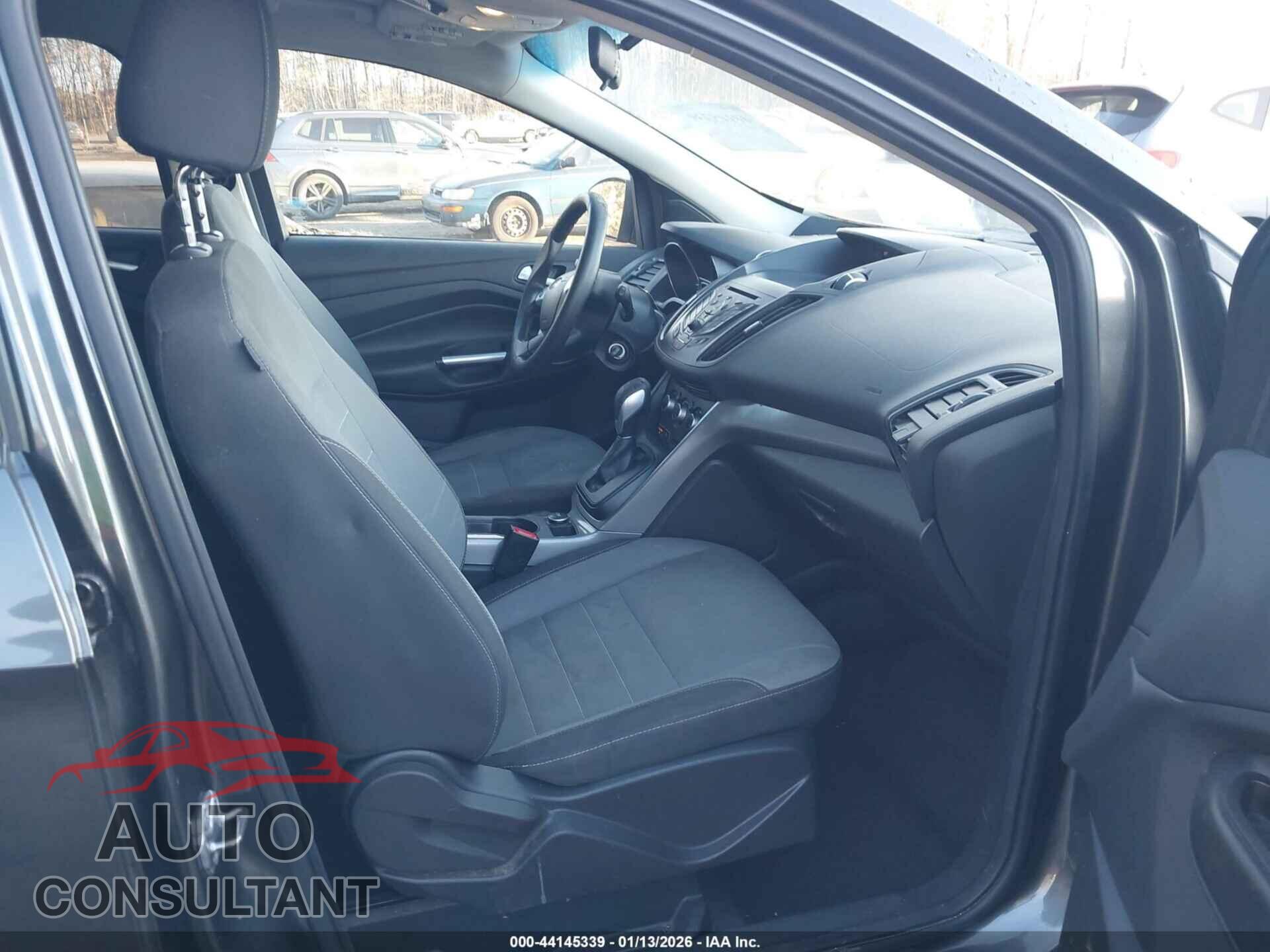 FORD ESCAPE 2016 - 1FMCU0GX1GUB53473