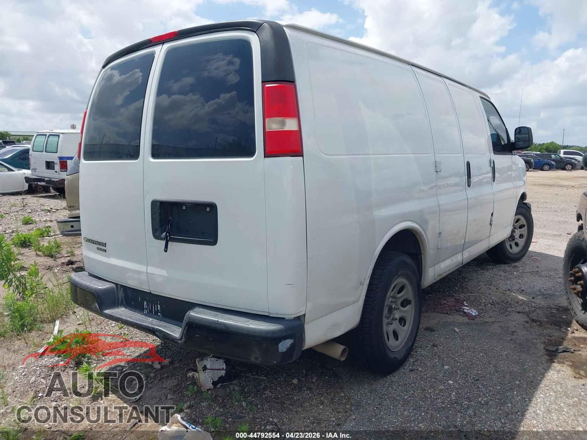 CHEVROLET EXPRESS 1500 2014 - 1GCSGAFX8E1168999