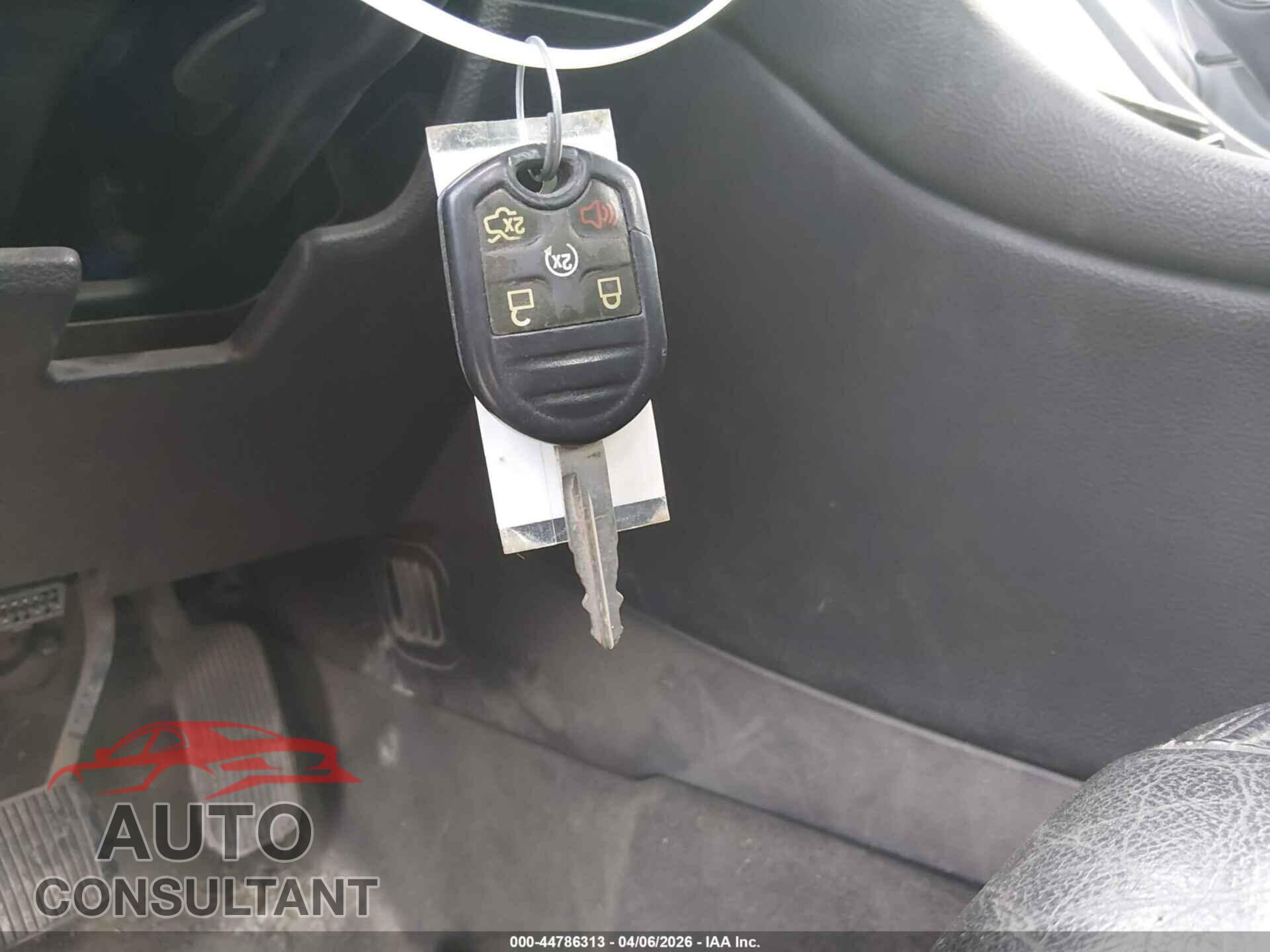 FORD TAURUS 2014 - 1FAHP2E99EG181461