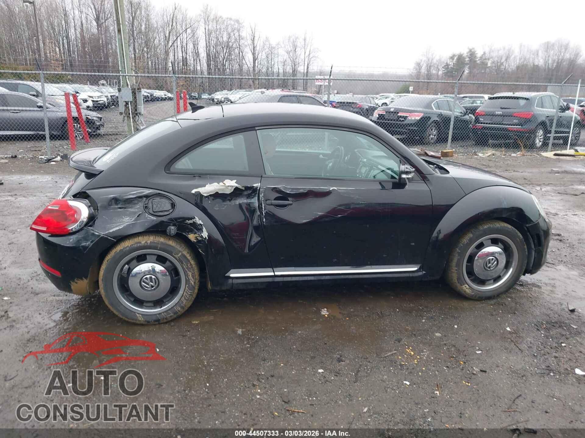VOLKSWAGEN BEETLE 2015 - 3VWF17AT4FM608888