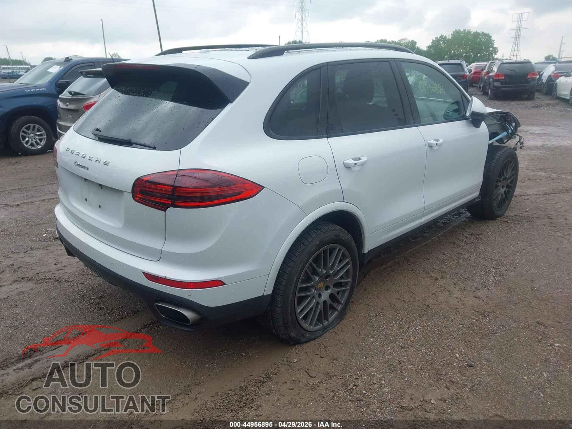 PORSCHE CAYENNE 2017 - WP1AA2A27HKA90758