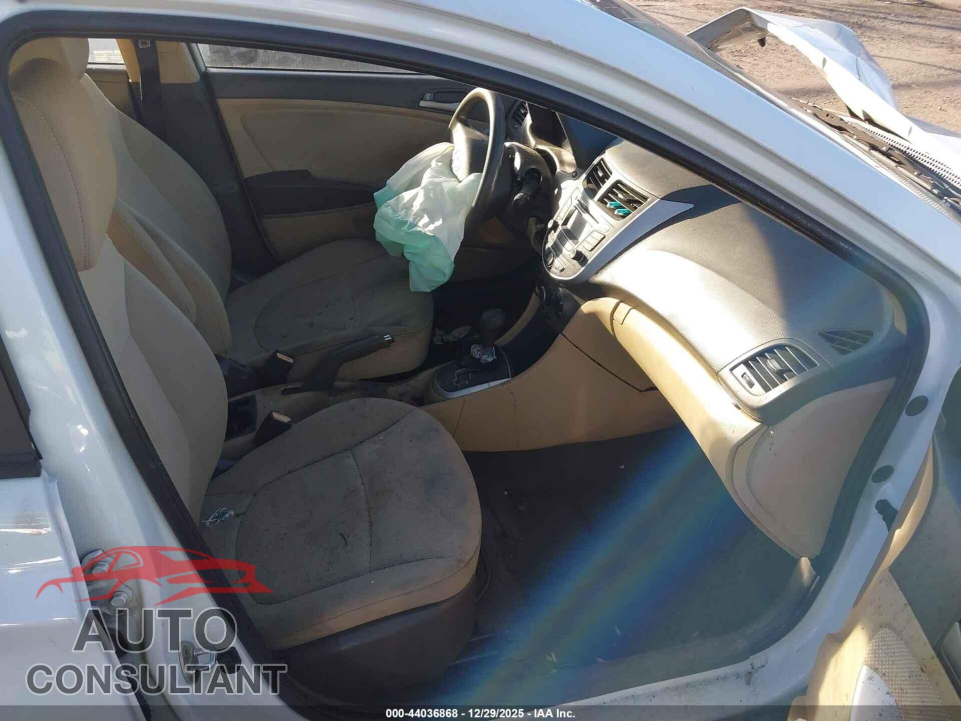 HYUNDAI ACCENT 2014 - KMHCT4AE4EU725439