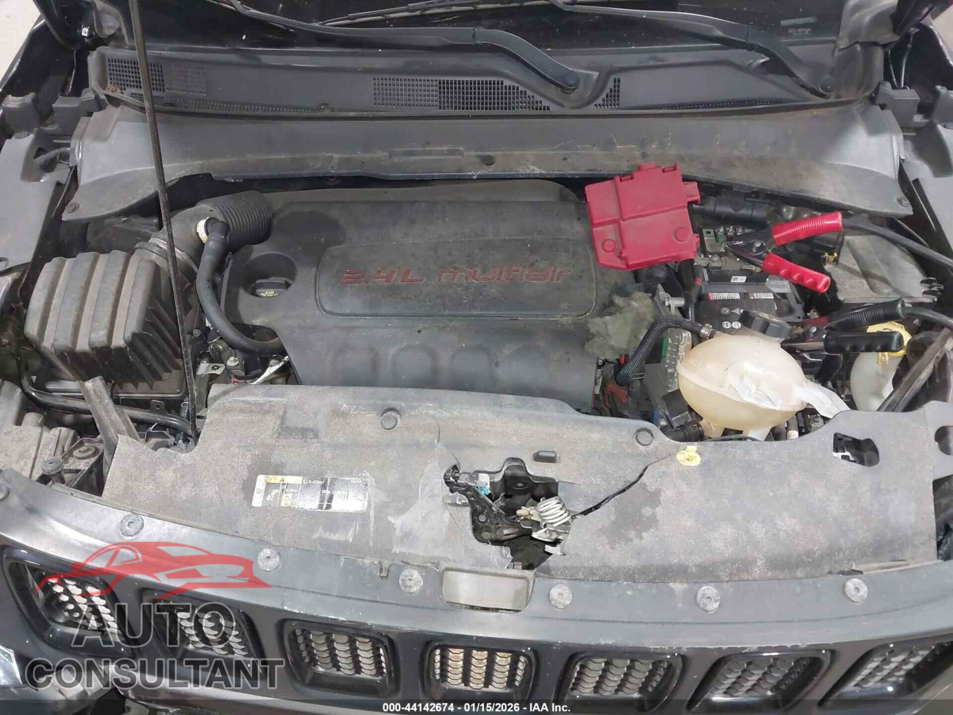 JEEP COMPASS 2020 - 3C4NJDBB6LT139601
