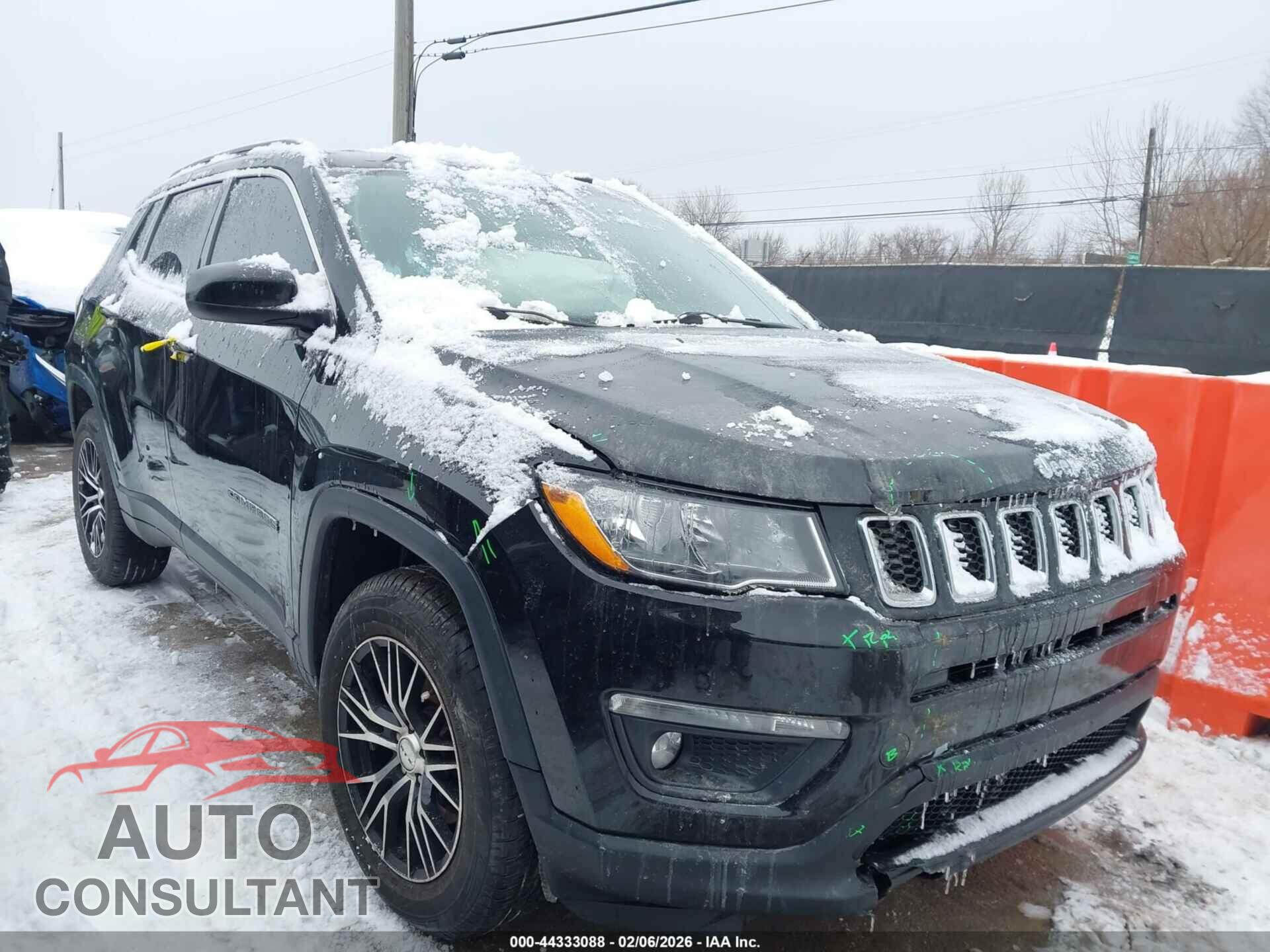 JEEP COMPASS 2020 - 3C4NJDBB8LT251817