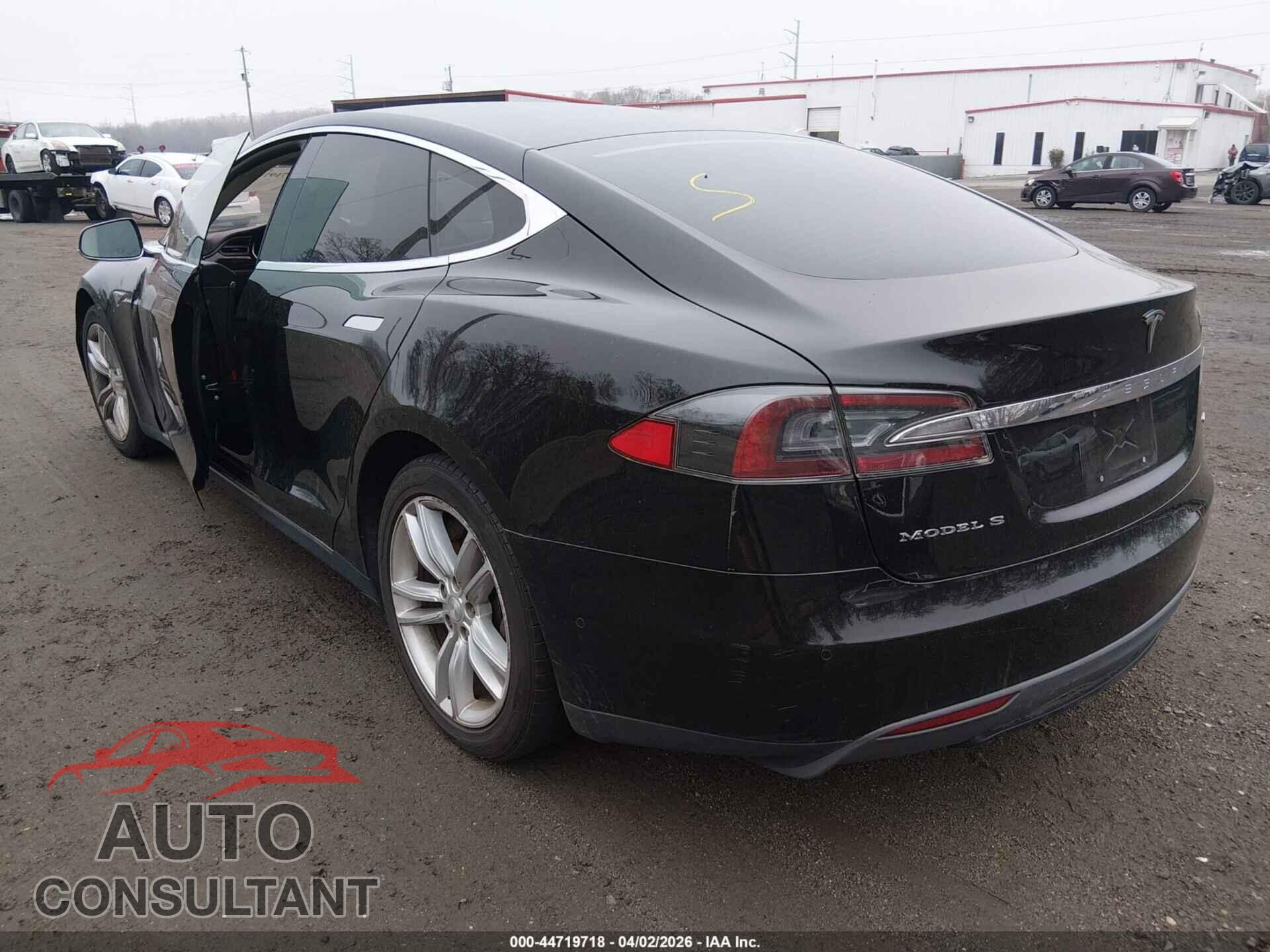 TESLA MODEL S 2014 - 5YJSA1S19EFP52841